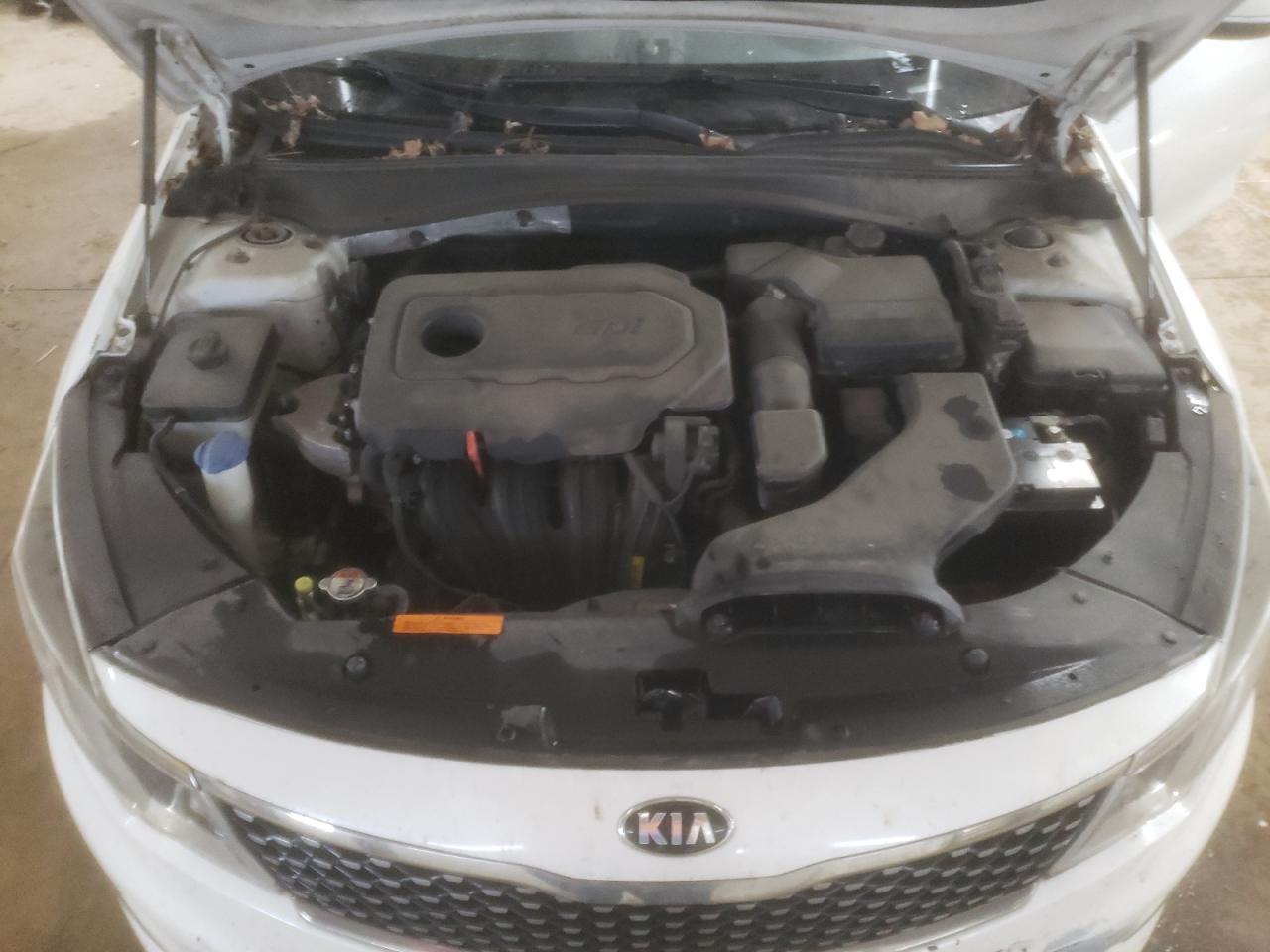 VIN 5XXGU4L3XGG012147 2016 KIA OPTIMA no.11