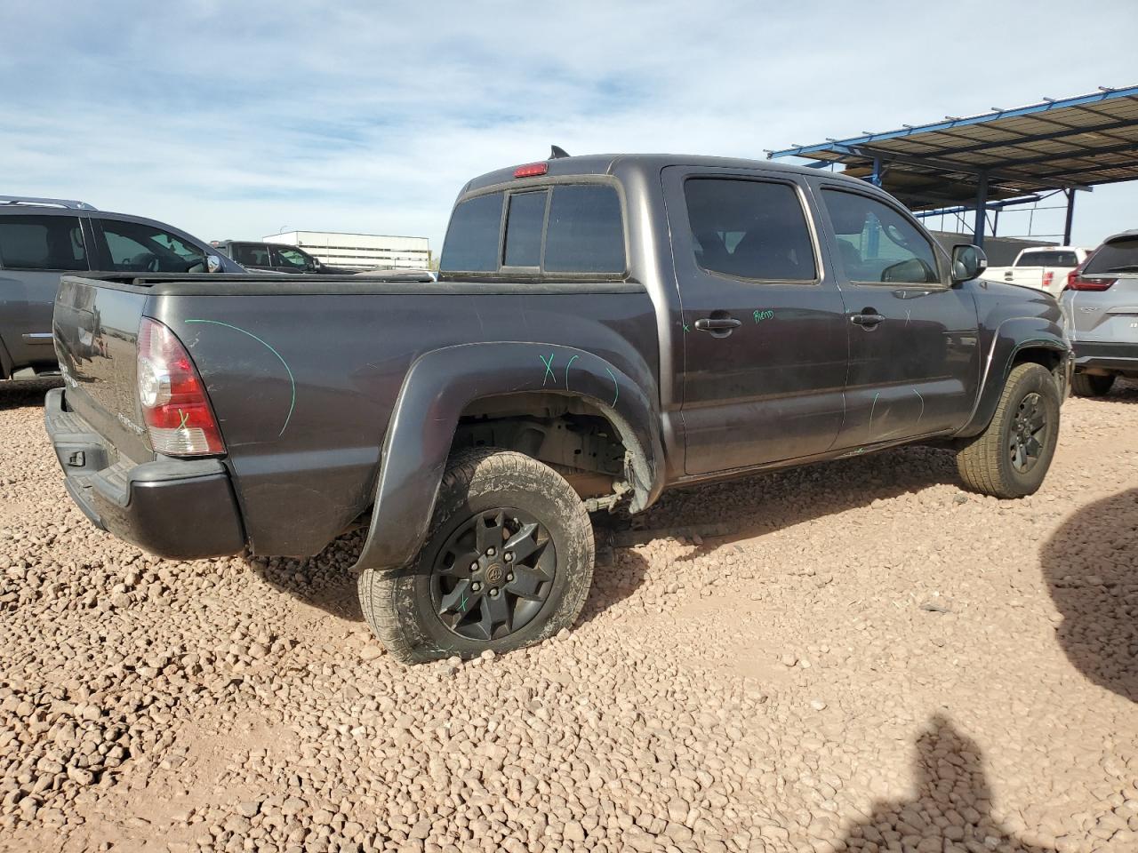 2015 Toyota Tacoma - Image 3