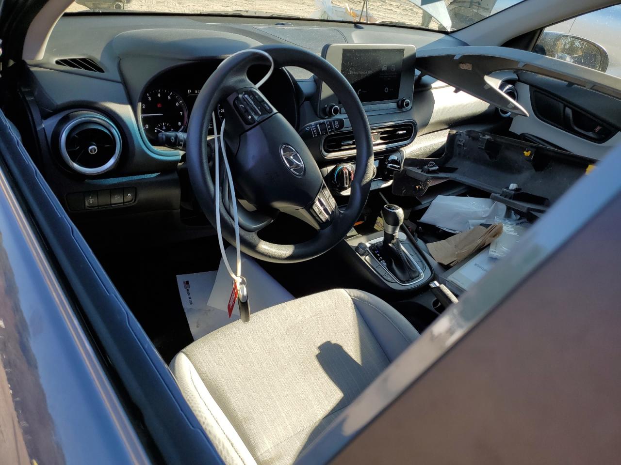 2022 Hyundai Kona - Image 8