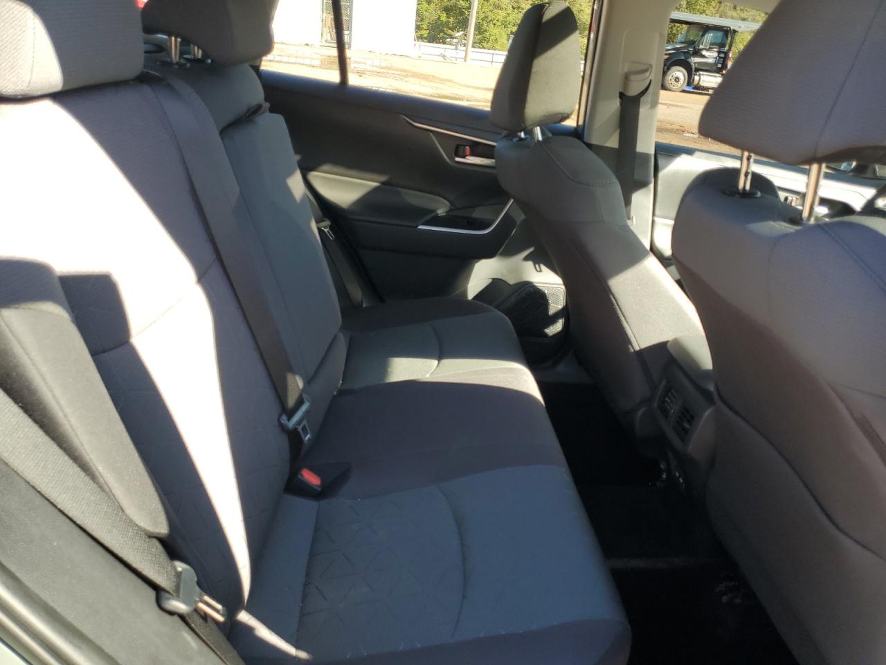 2023 Toyota RAV 4 - Image 10