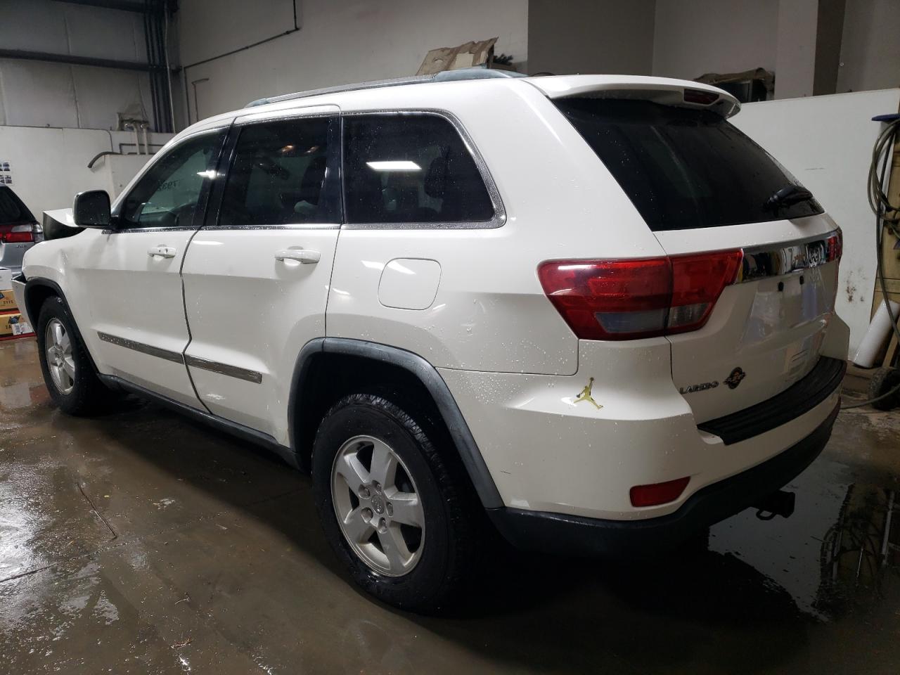 2011 Jeep Grand Cherokee - Image 2