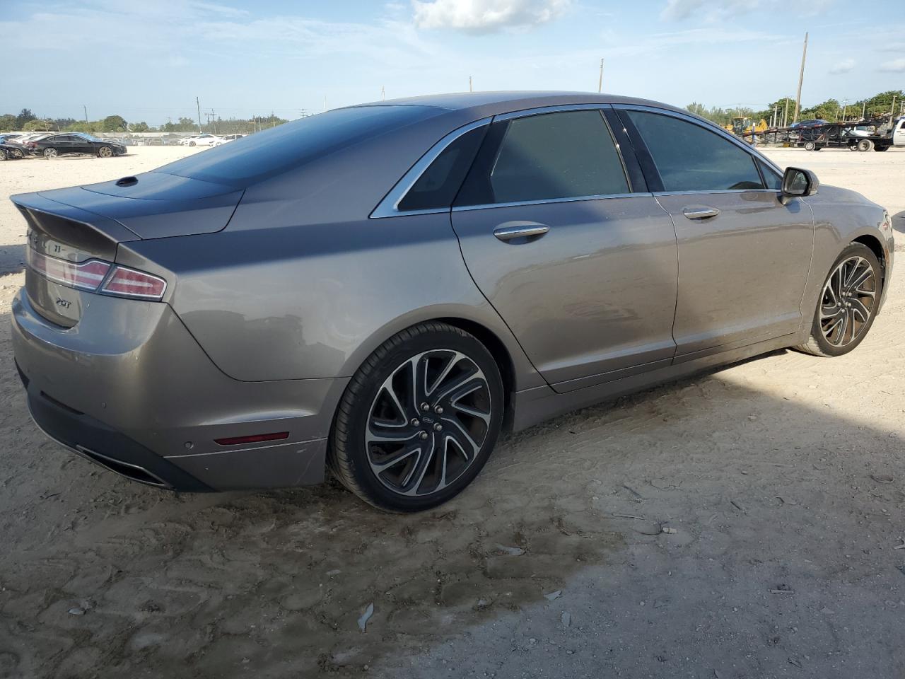 2020 Lincoln MKZ - Image 3