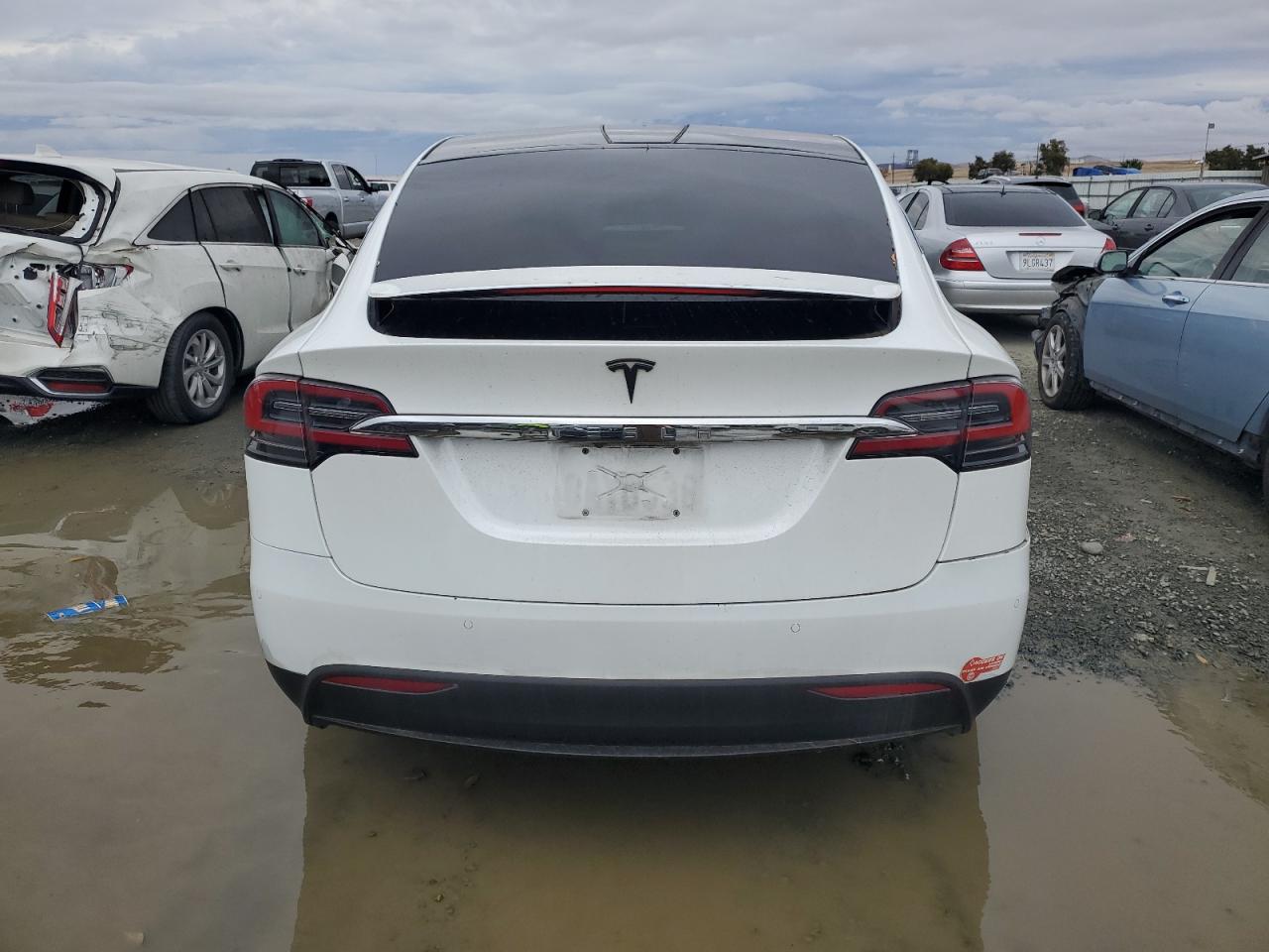 VIN 5YJXCBE25HF068335 2017 TESLA MODEL X no.6