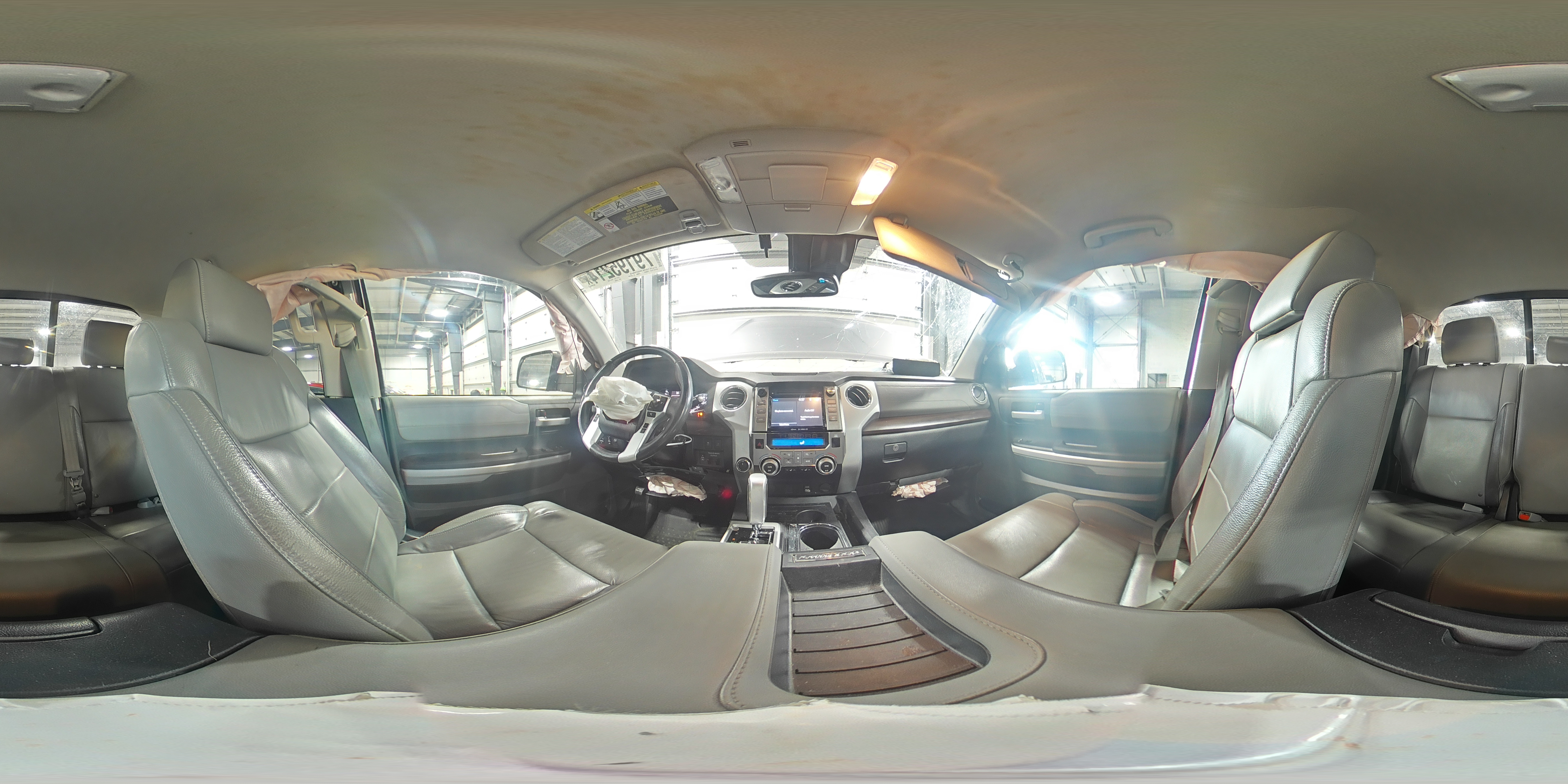 2018 Toyota Tundra - Image 15