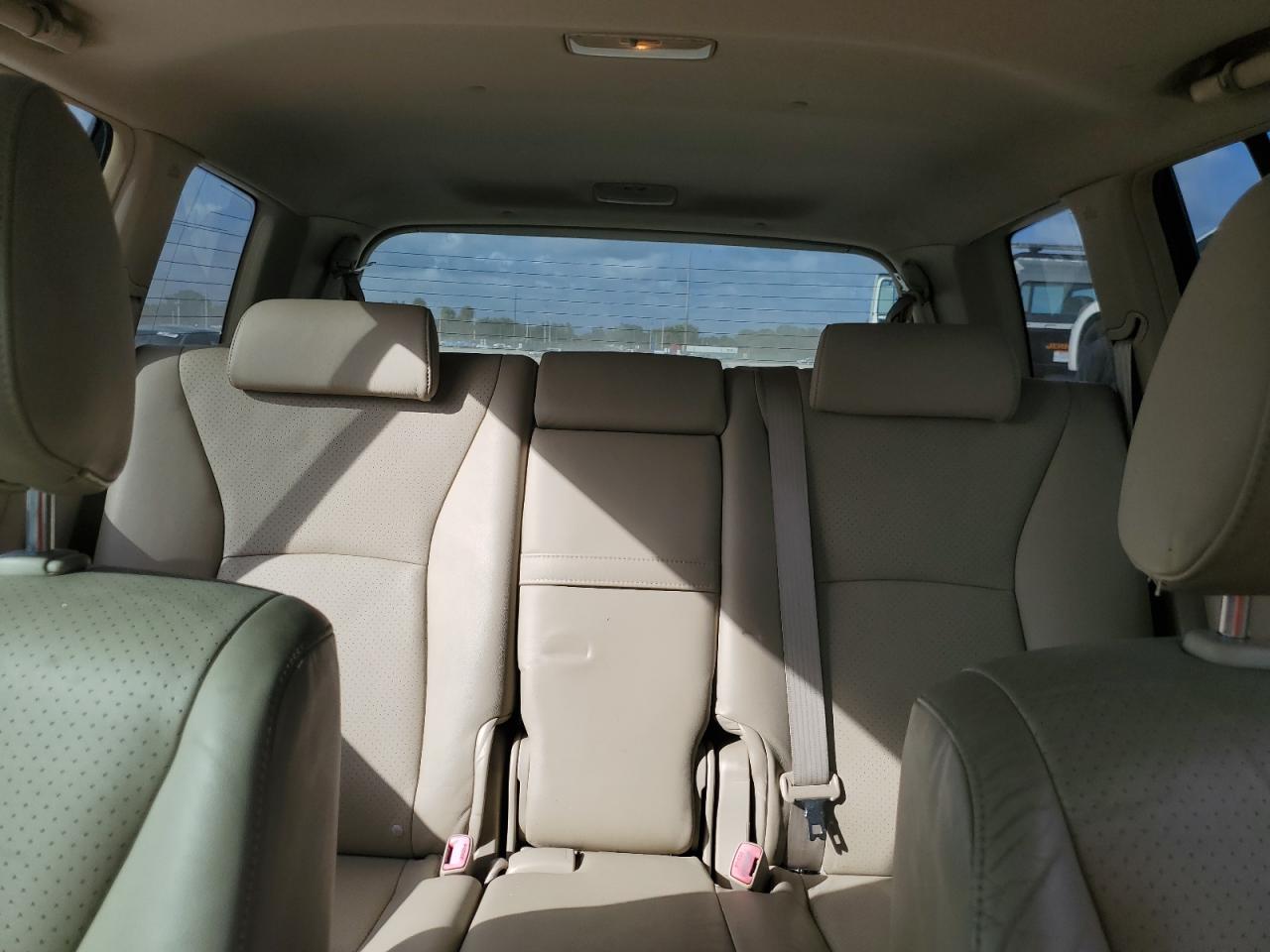2006 Toyota Highlander - Image 10