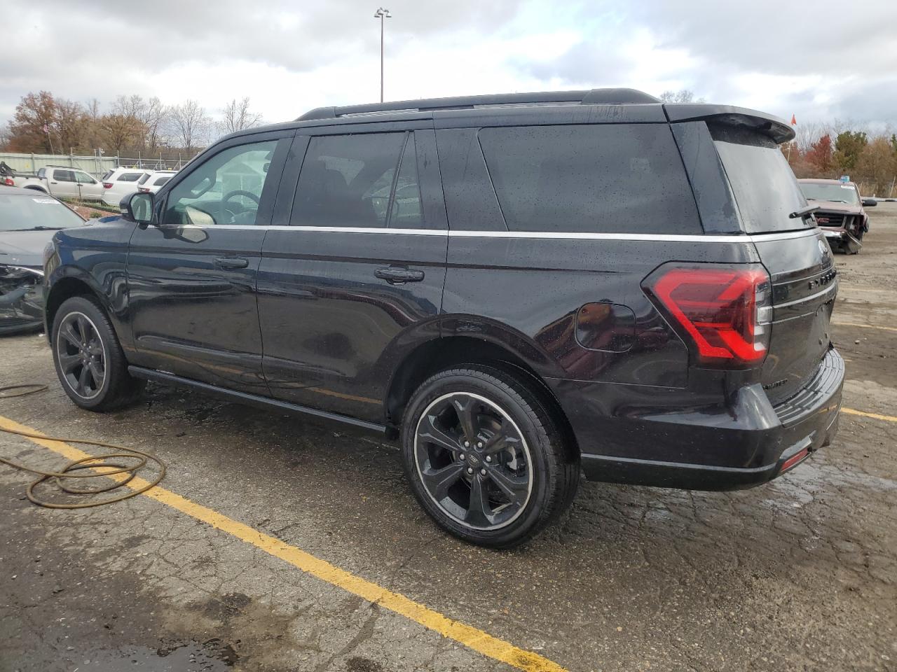 2023 Ford Expedition - Image 2