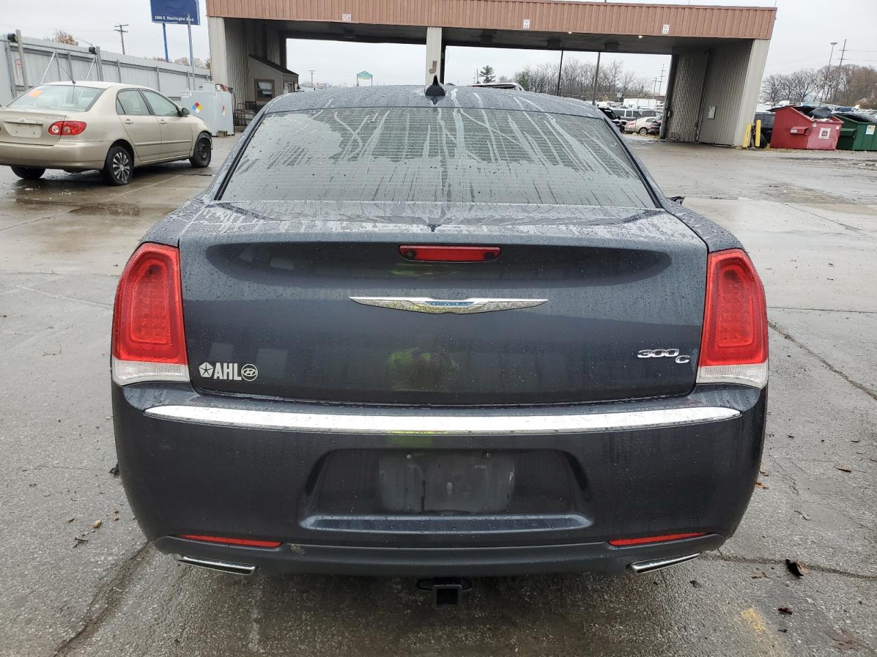 2016 Chrysler 300 - Image 6