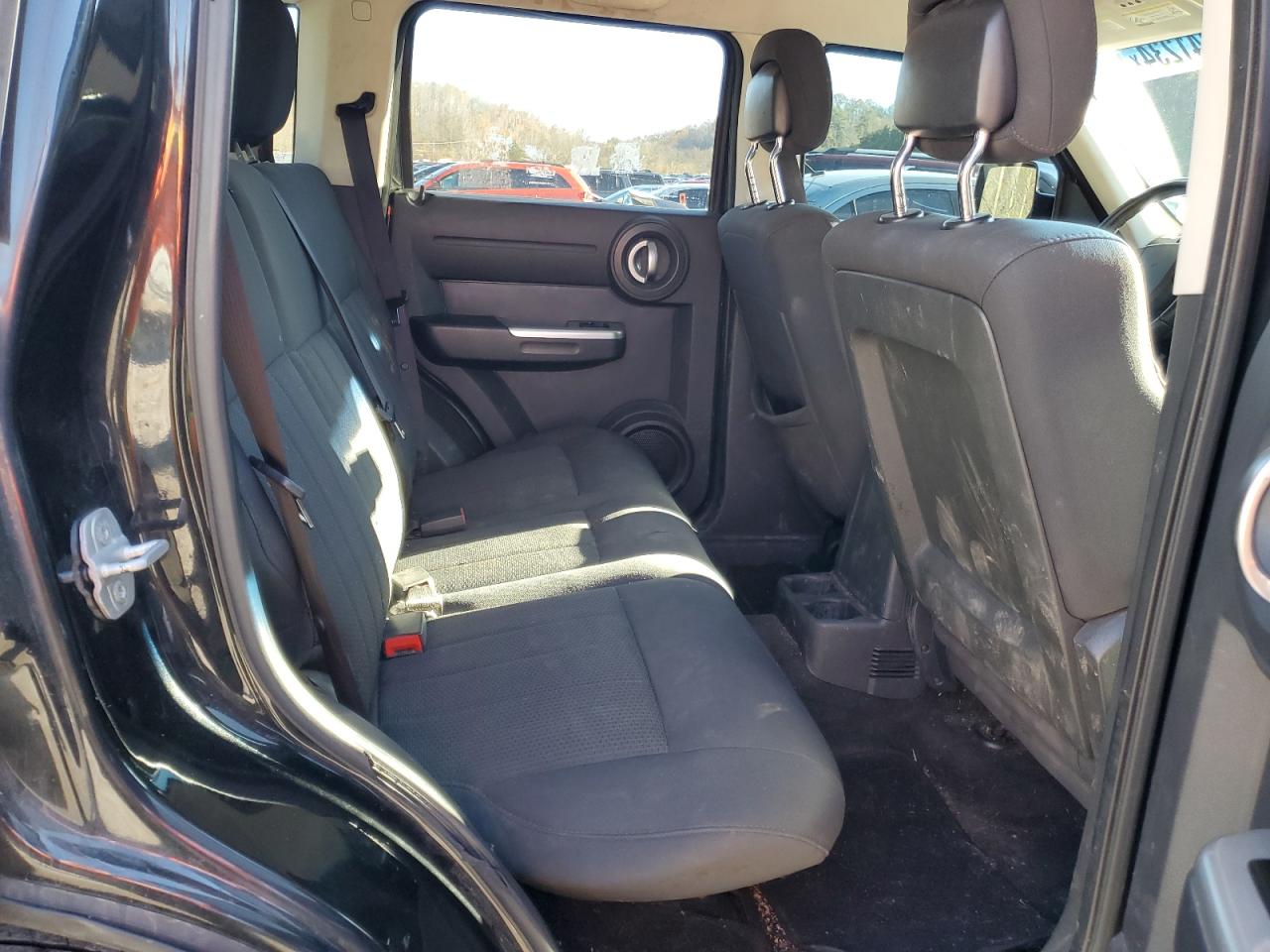 2011 Dodge Nitro - Image 10