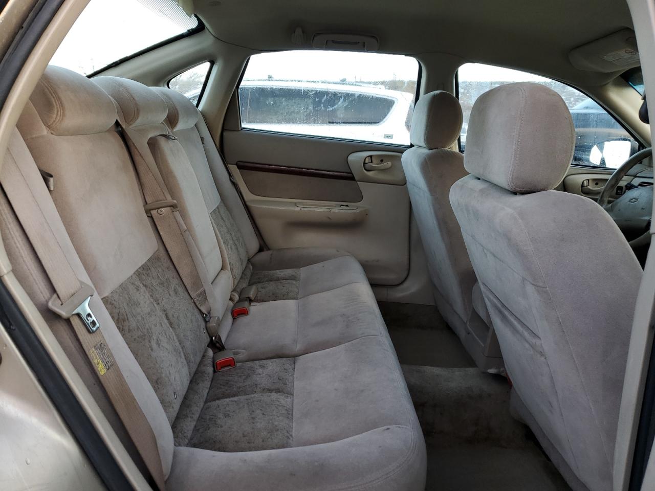 2004 Chevrolet Impala - Image 10