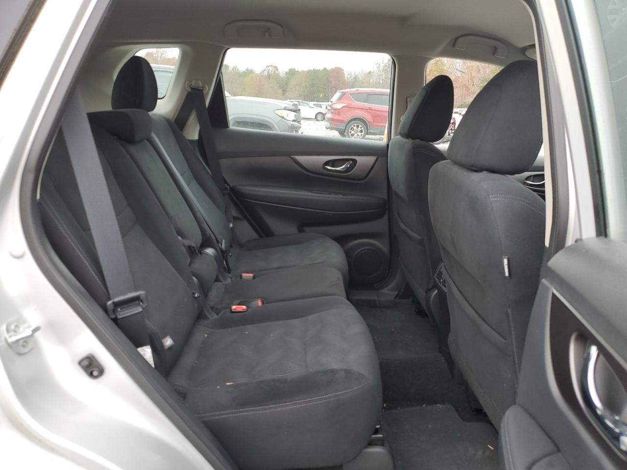 2016 Nissan Rogue - Image 11