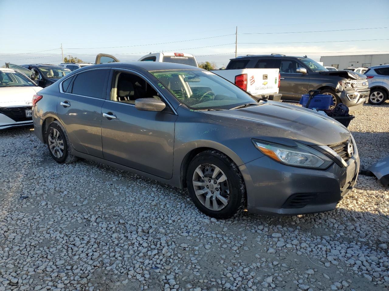 2017 Nissan Altima - Image 4