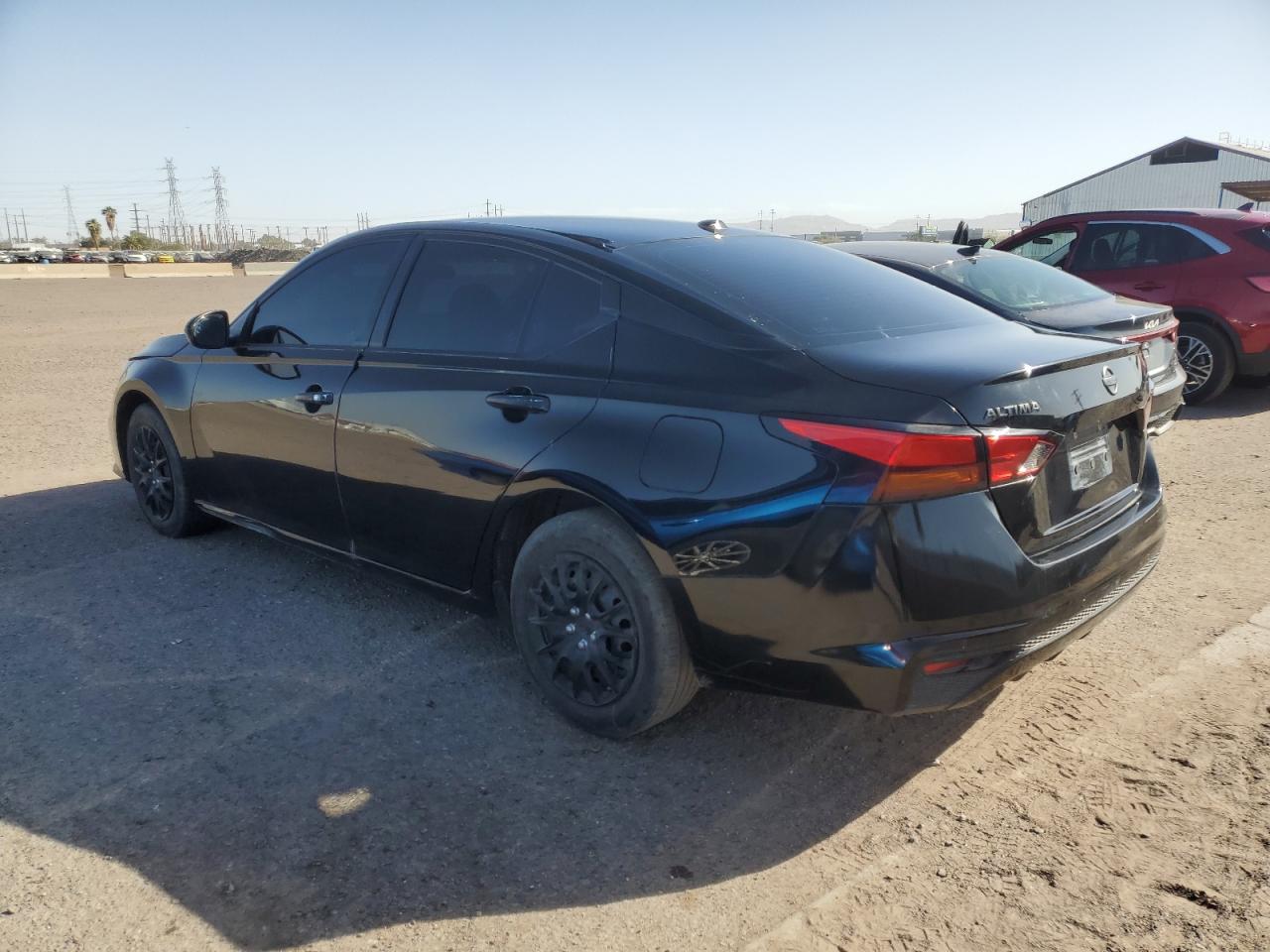 2021 Nissan Altima - Image 2