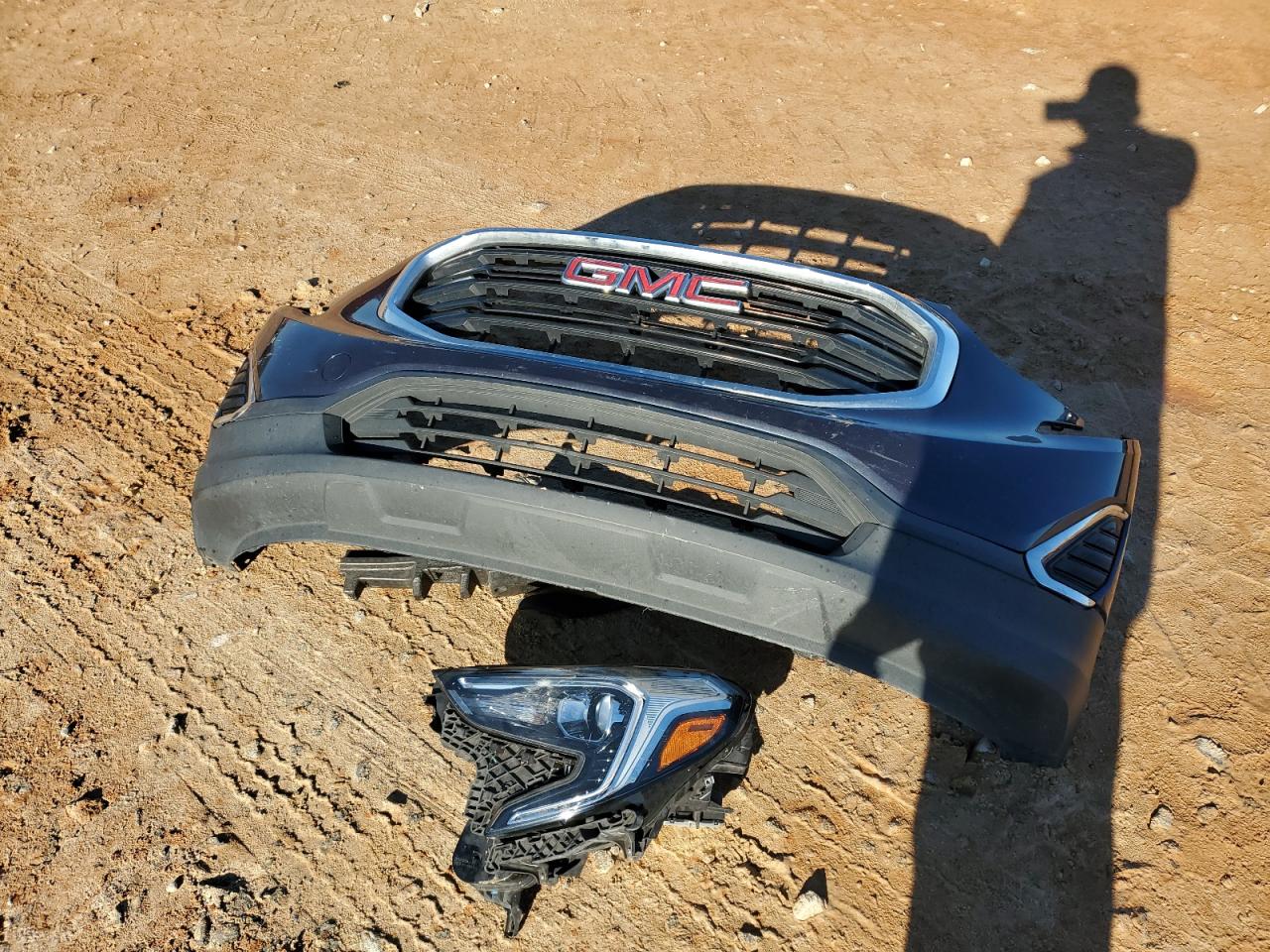 2018 GMC Terrain - Image 13