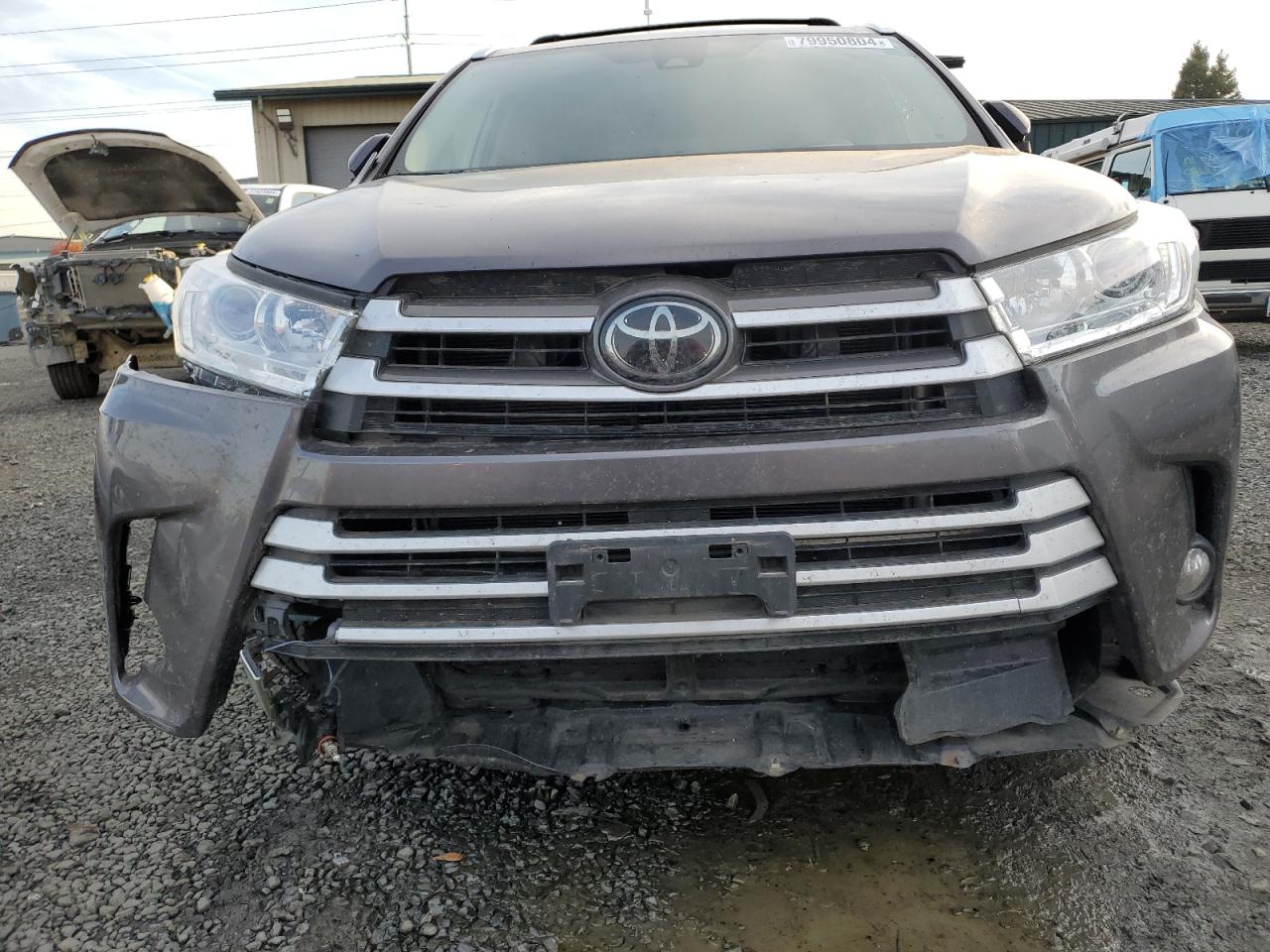 2019 Toyota Highlander - Image 5