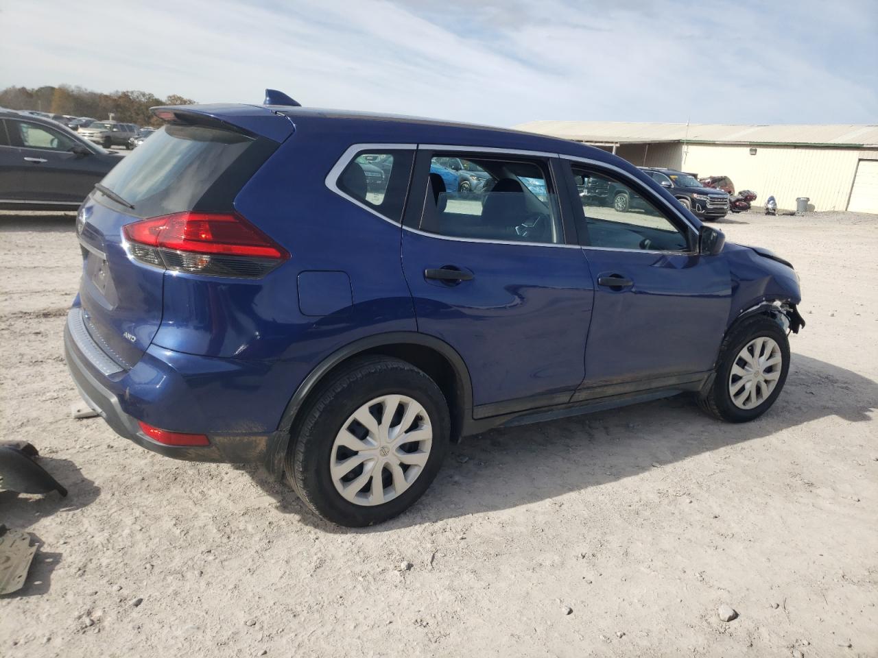 5N1AT2MV6HC745192 NISSAN ROGUE 2017