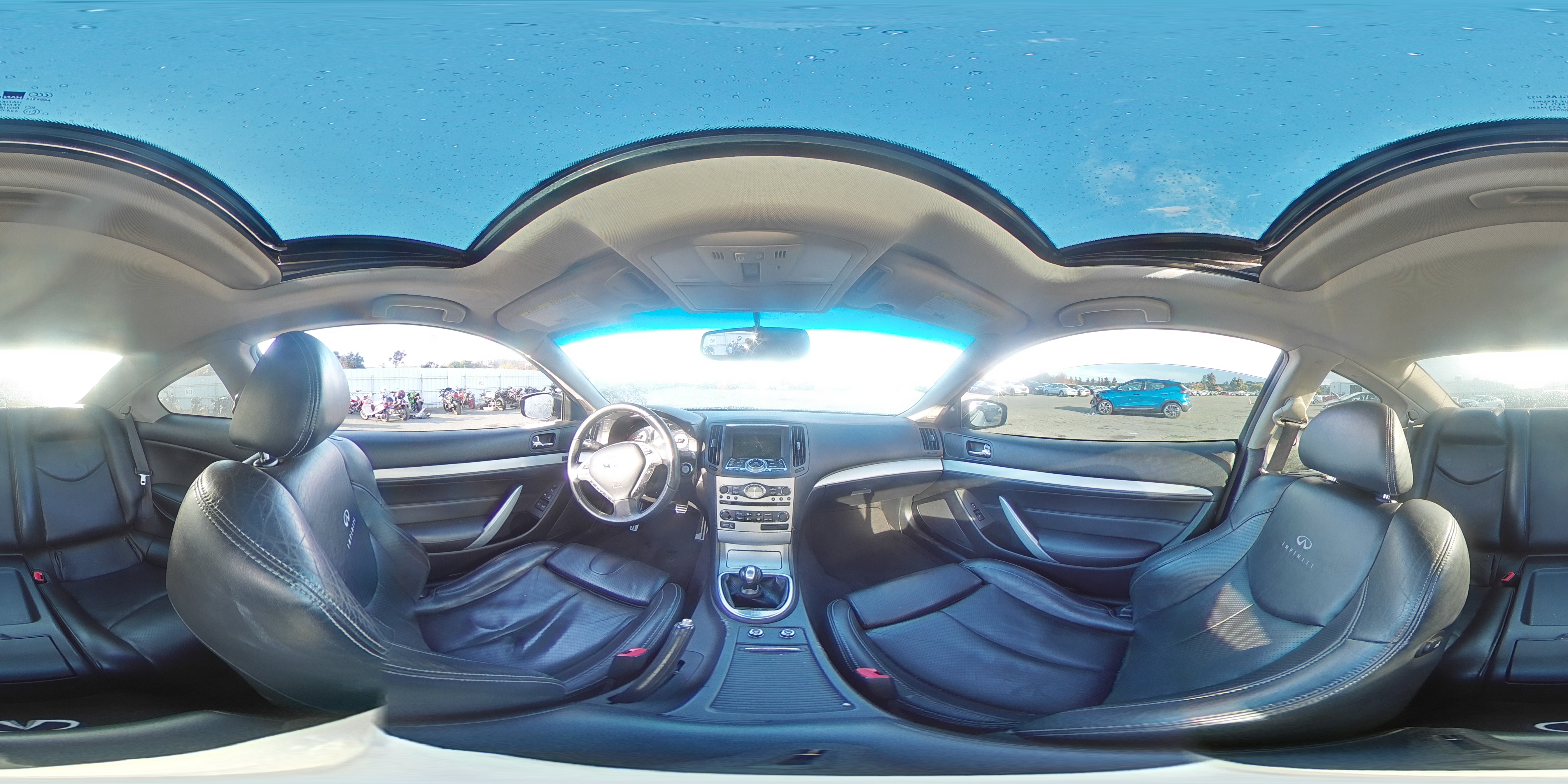 2009 Infiniti G - Image 12