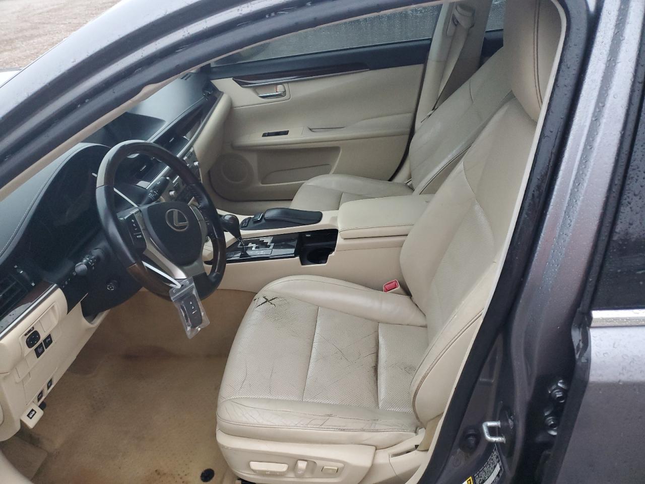 2013 Lexus ES - Image 7
