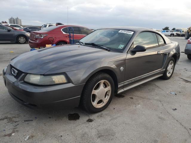 2004 Ford Mustang 