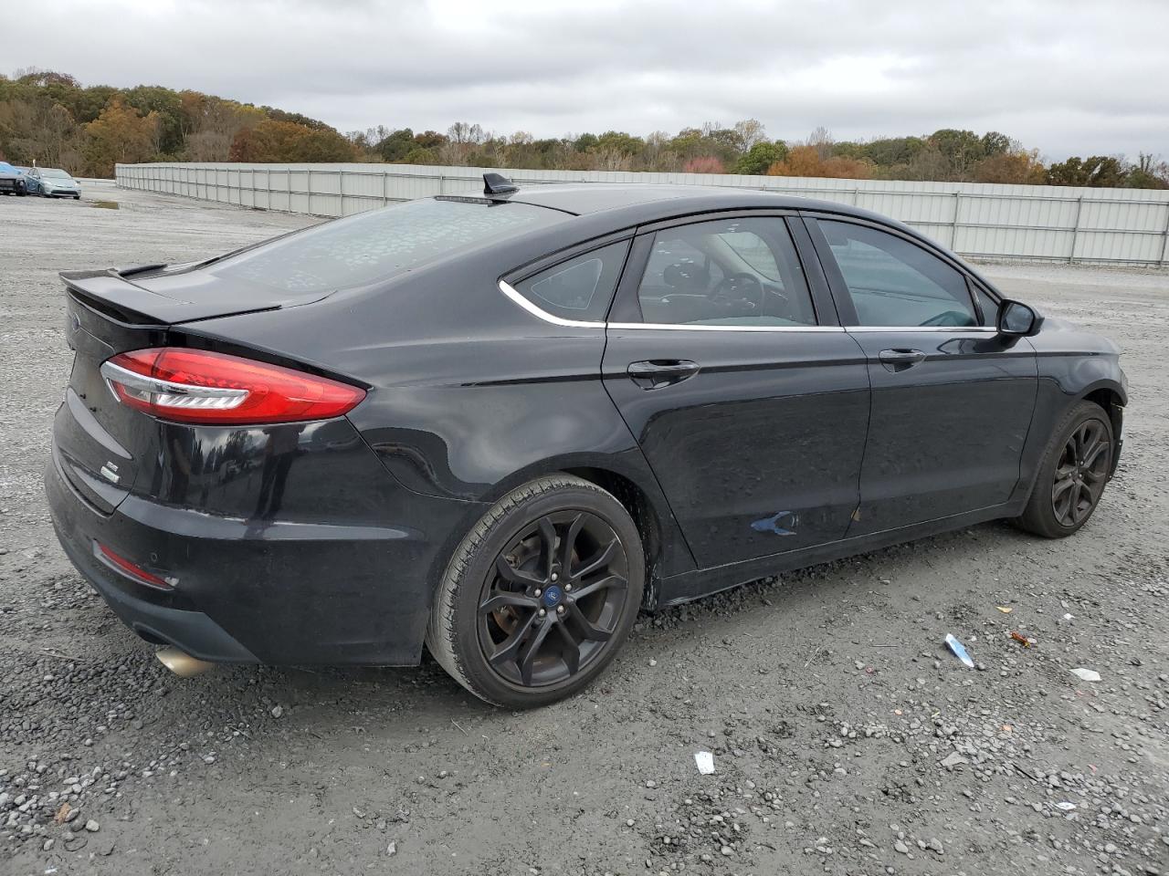 2019 Ford Fusion - Image 3