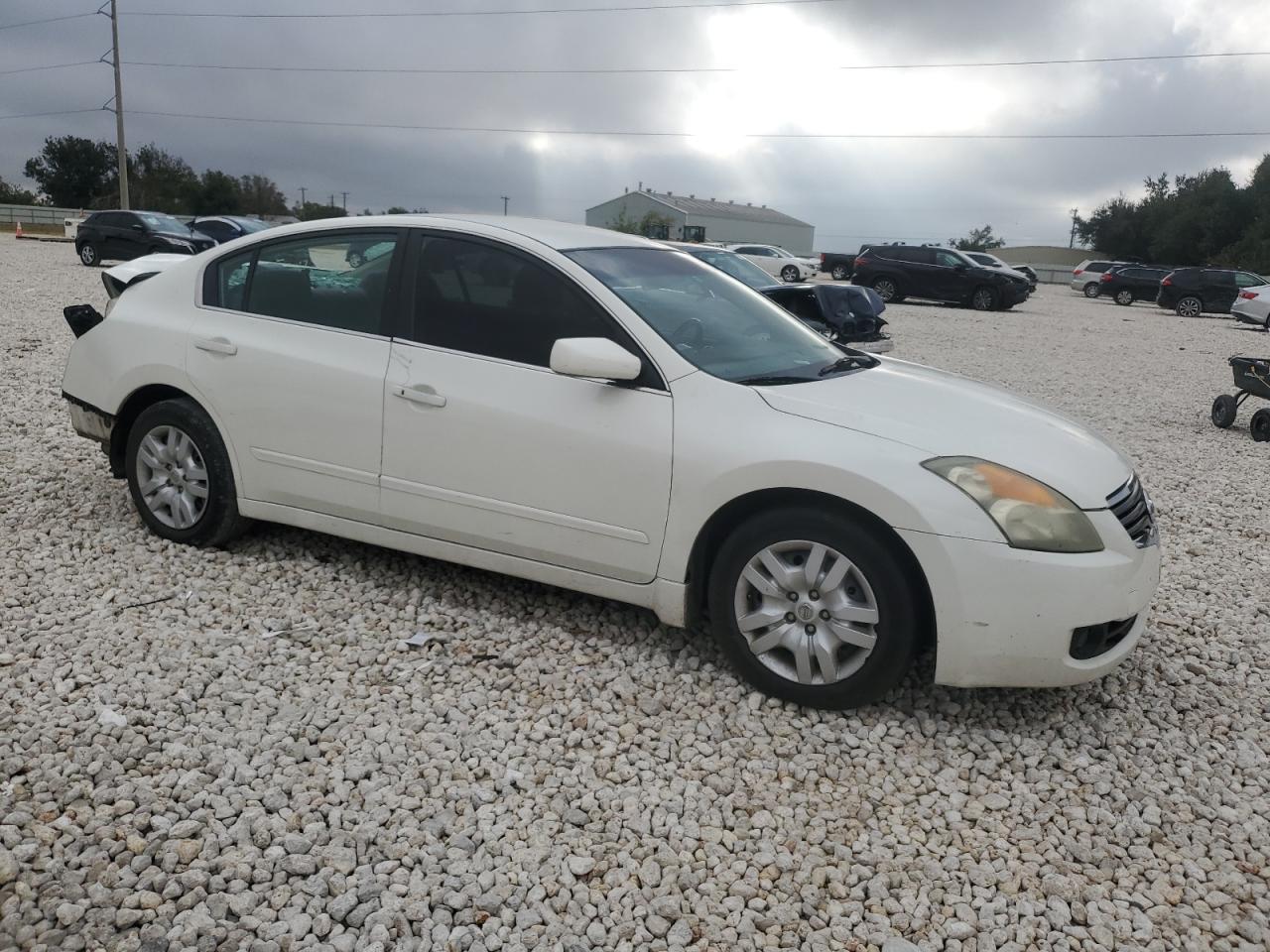 2009 Nissan Altima - Image 4