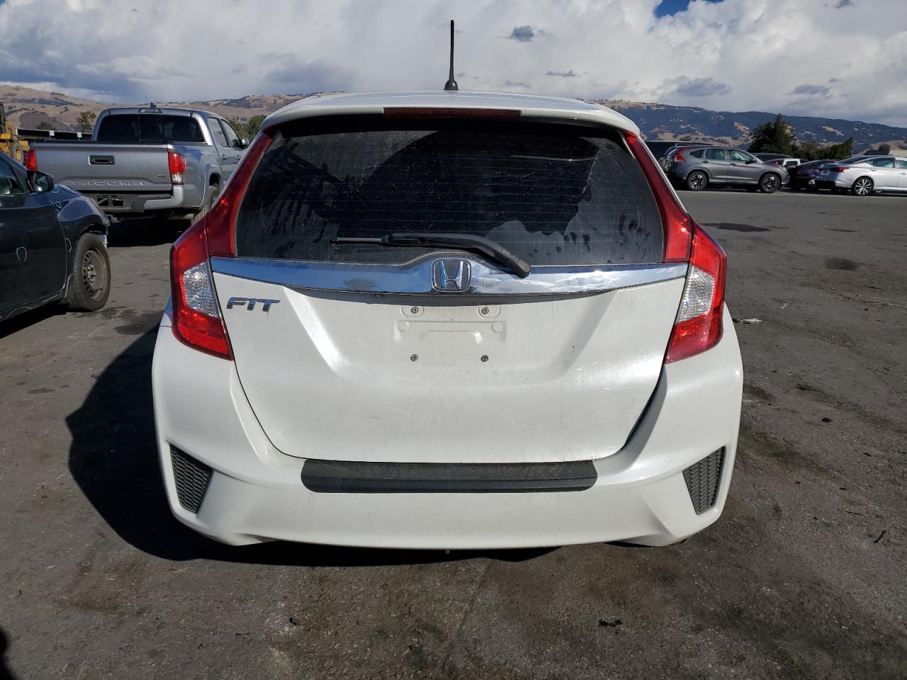 2015 Honda Fit Ex VIN: 3HGGK5H83FM740438 Lot: 80759654