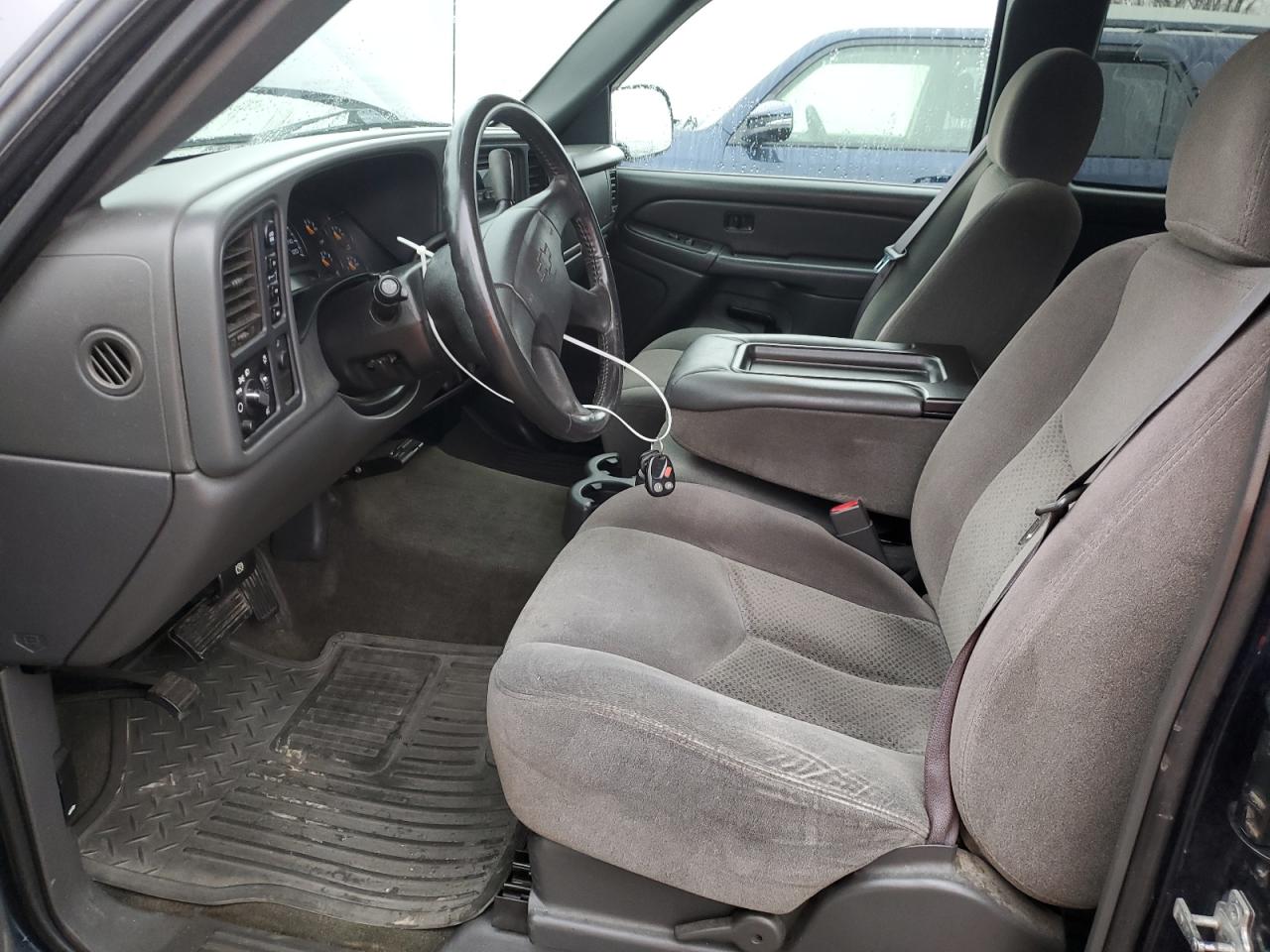2005 Chevrolet Silverado - Image 7
