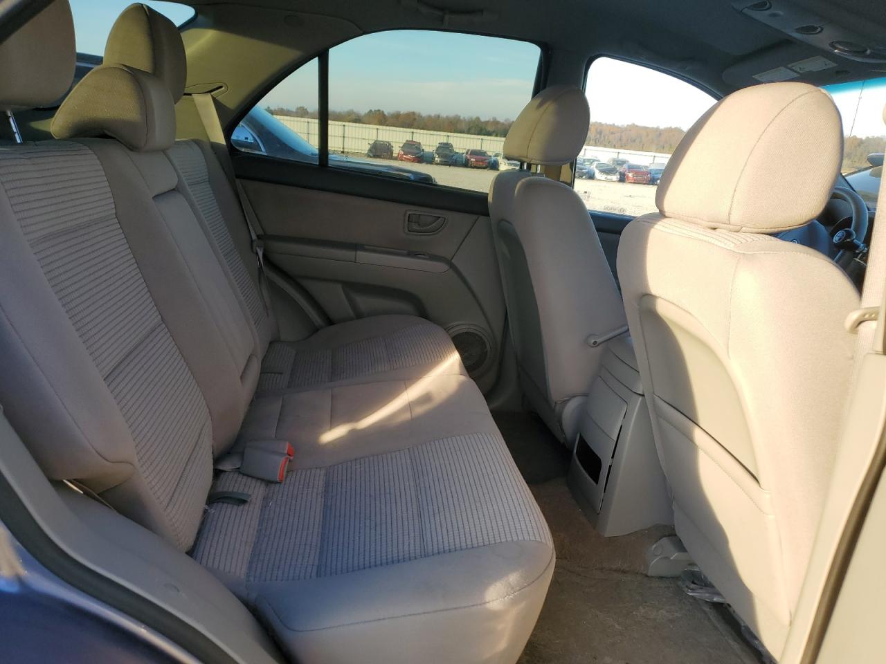 2009 Kia Sorento - Image 11