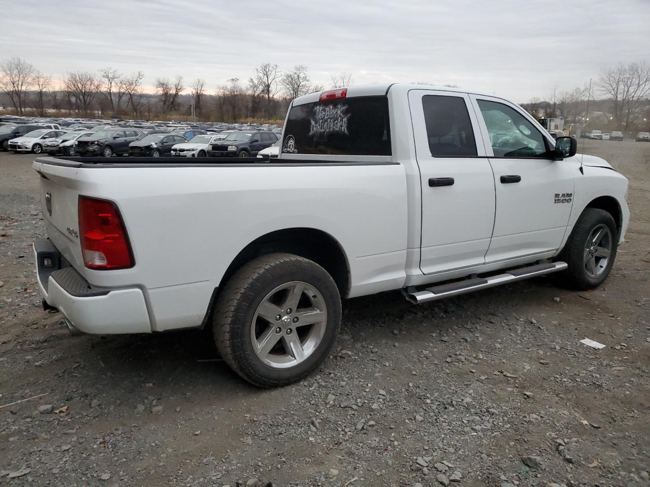 2016 RAM 1500 - Image 3