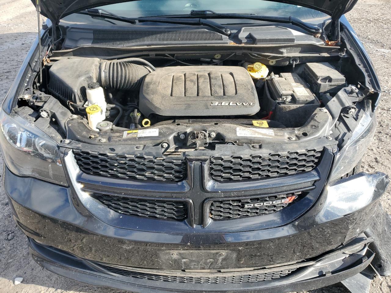 2018 Dodge Caravan - Image 13