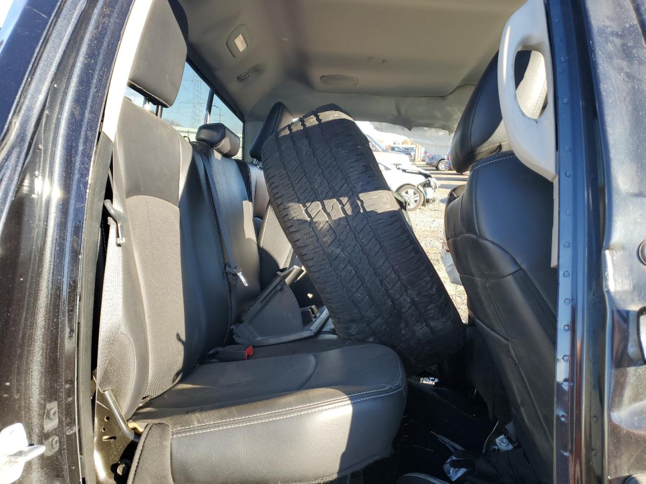2017 RAM 1500 - Image 10