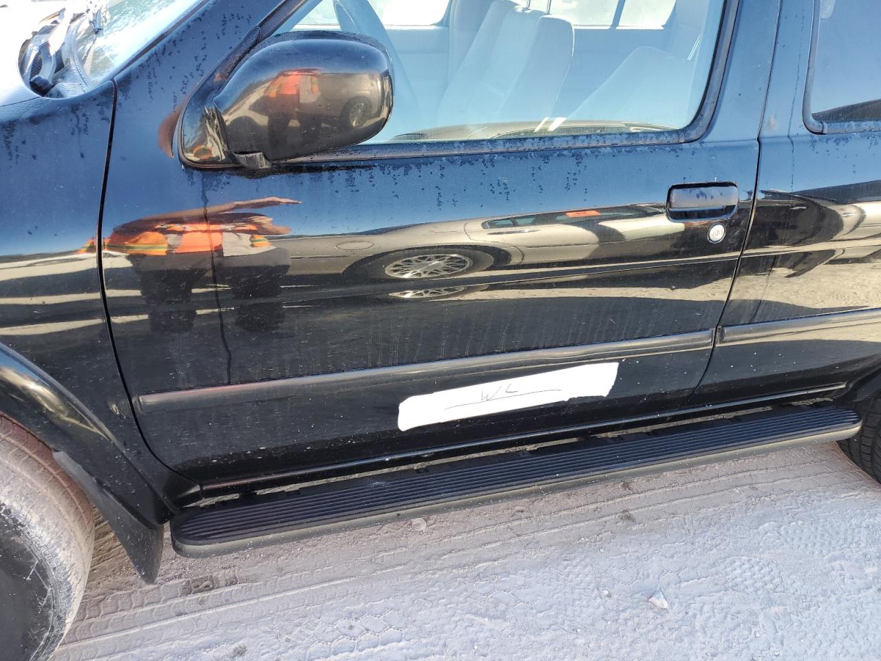 2001 Nissan Pathfinder - Image 13