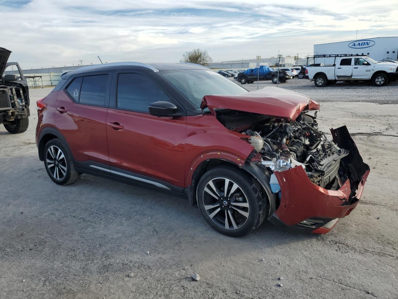 VIN 3N1CP5CU1KL480708 2019 NISSAN KICKS no.4