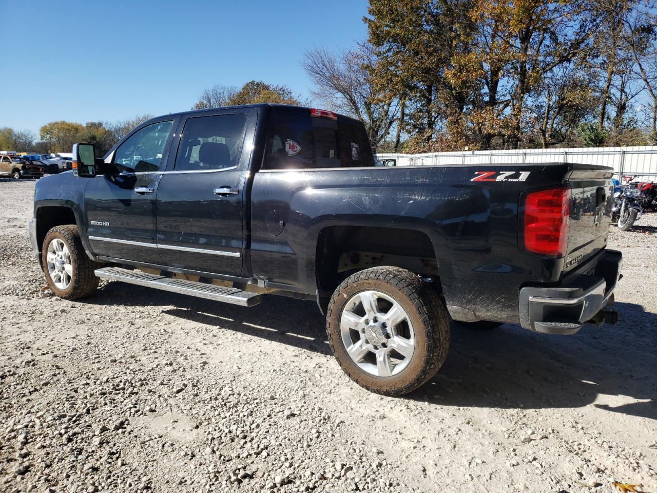 2019 Chevrolet Silverado - Image 2