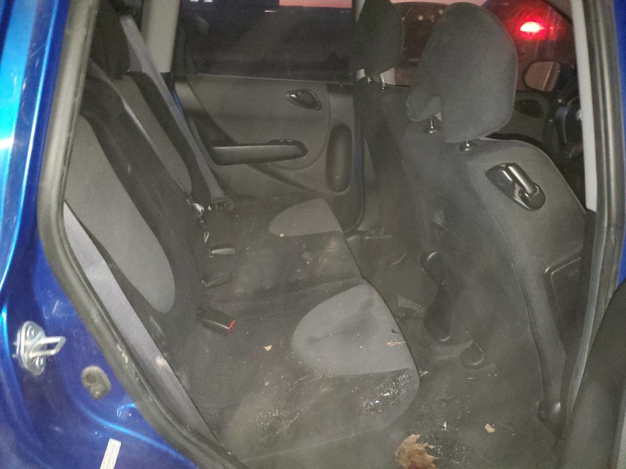 2007 Honda Fit - Image 10