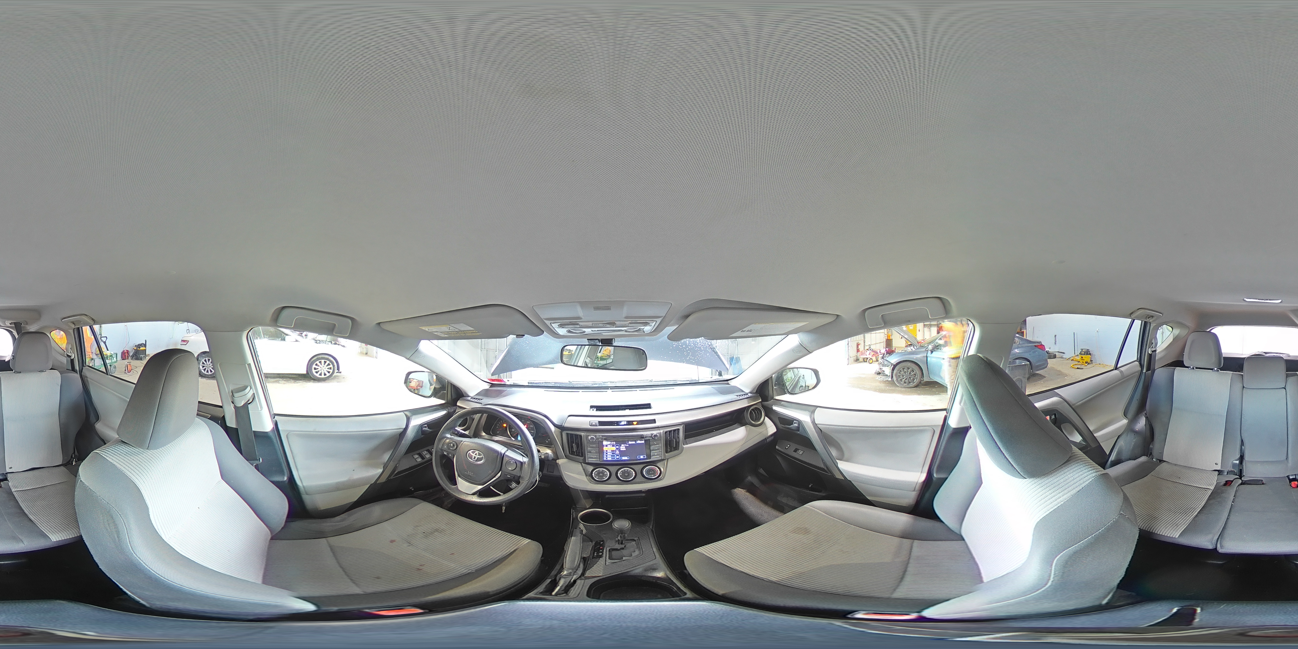 2013 Toyota RAV 4 - Image 12