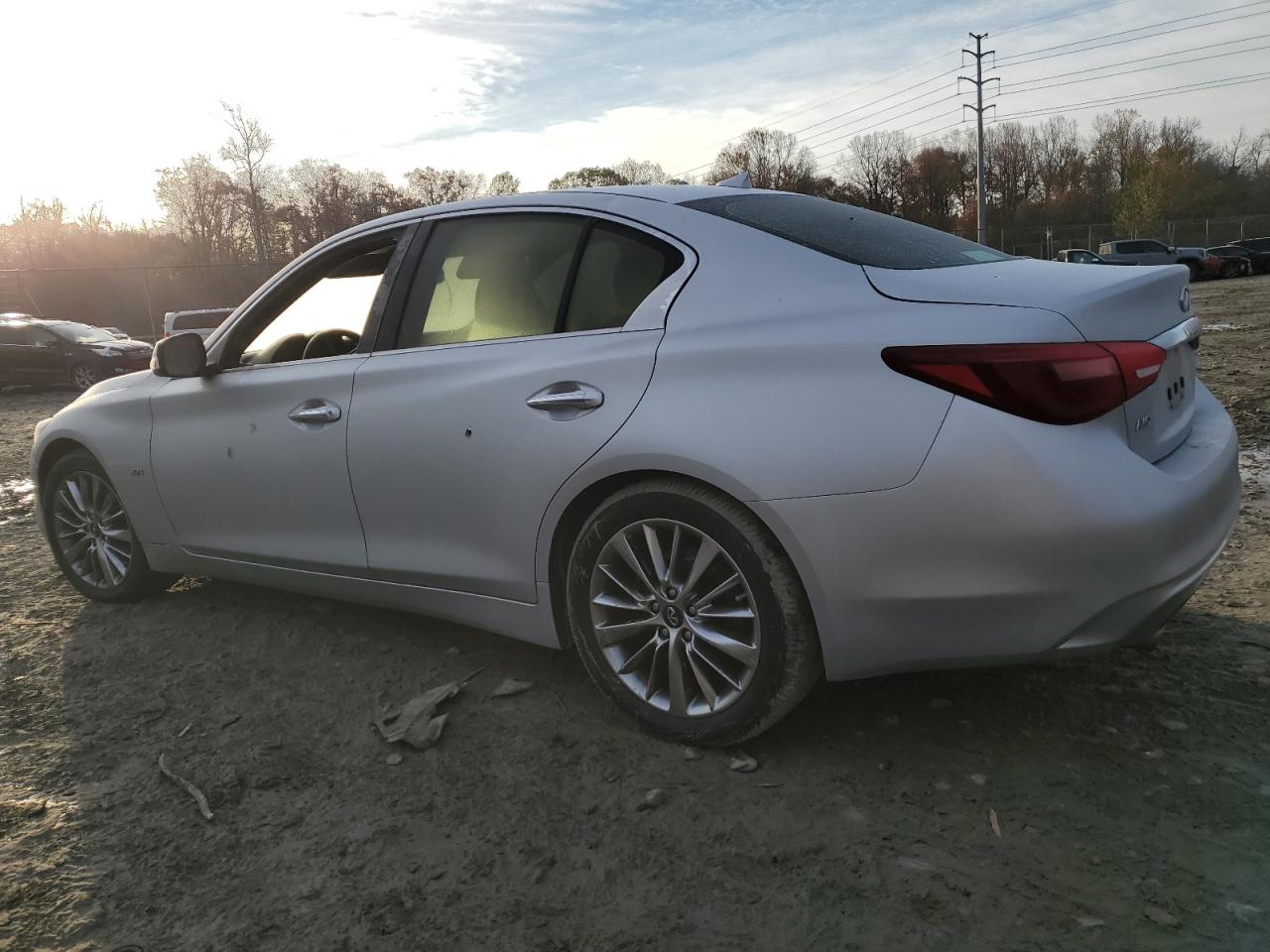 VIN JN1EV7AR9JM441569 2018 INFINITI Q50 no.2