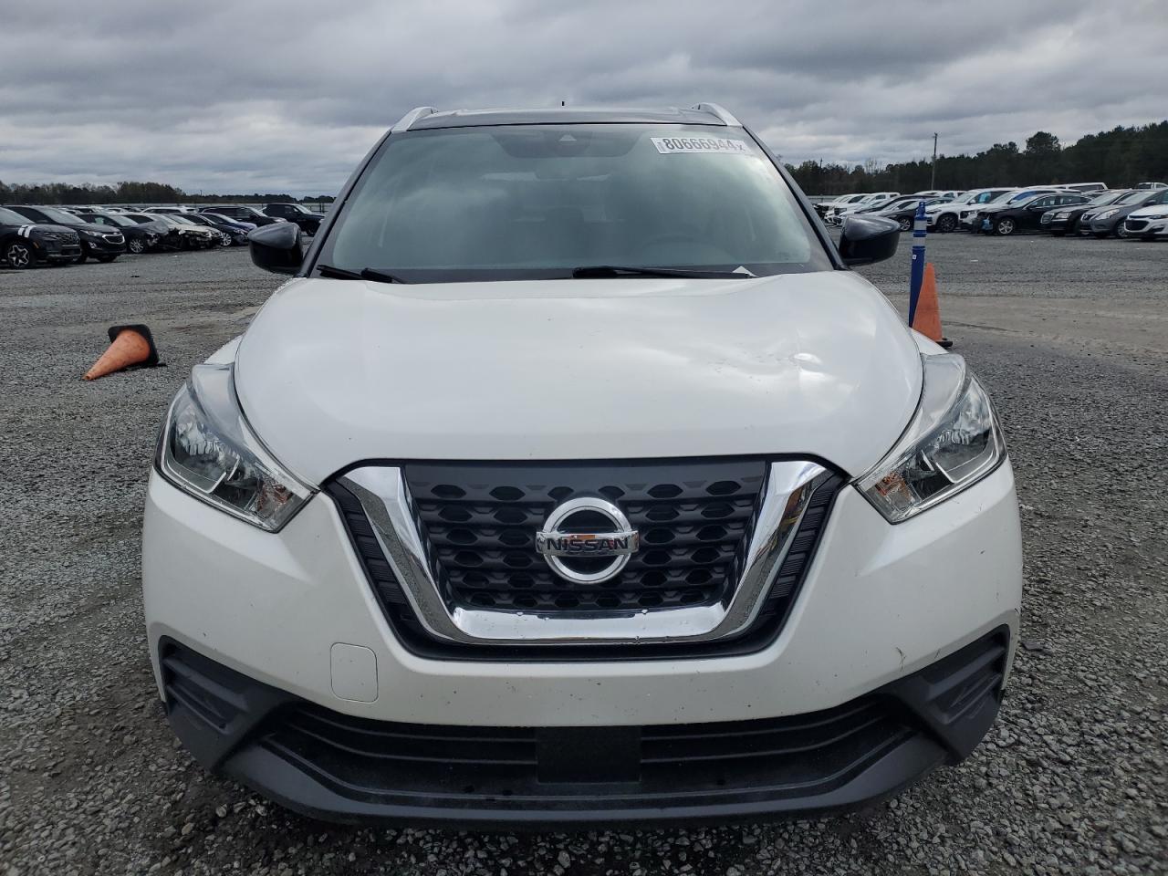 2020 Nissan Kicks - Image 5