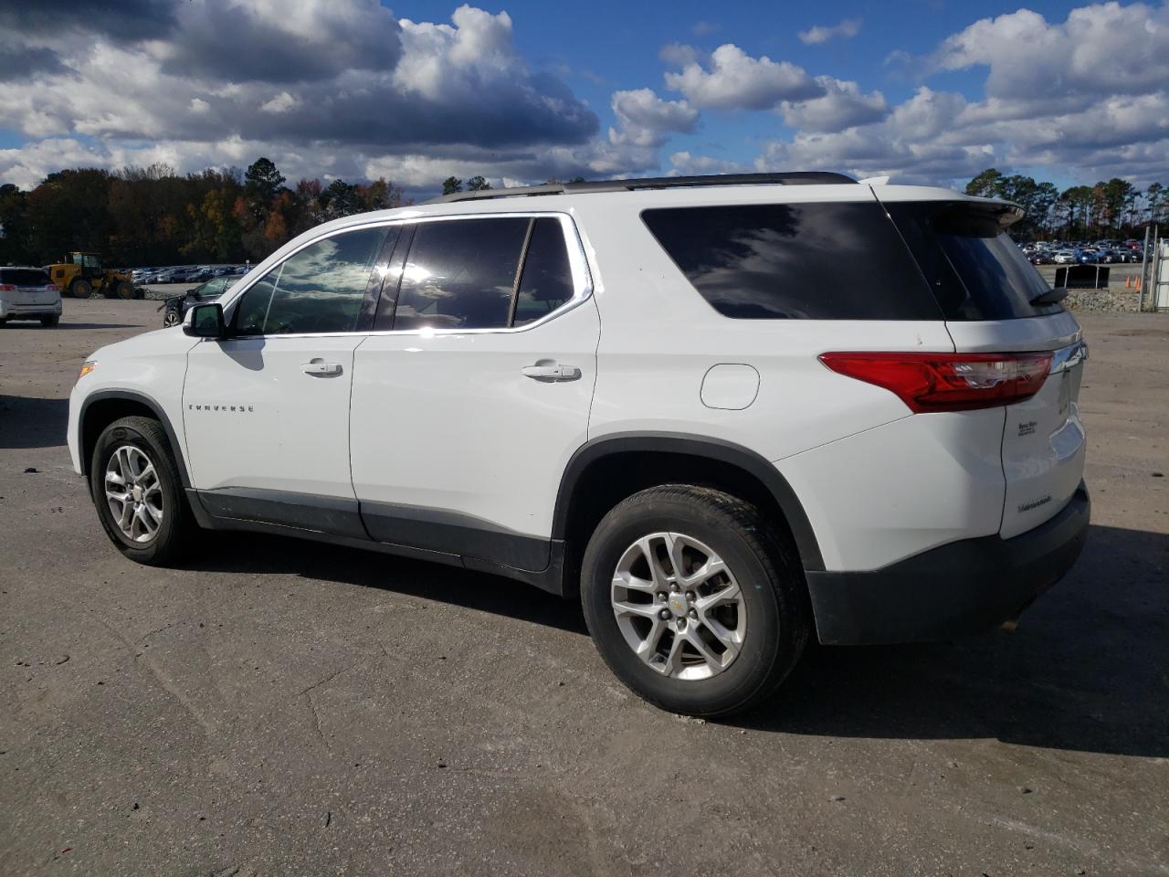 VIN 1GNERGKW0KJ168408 2019 CHEVROLET TRAVERSE no.2