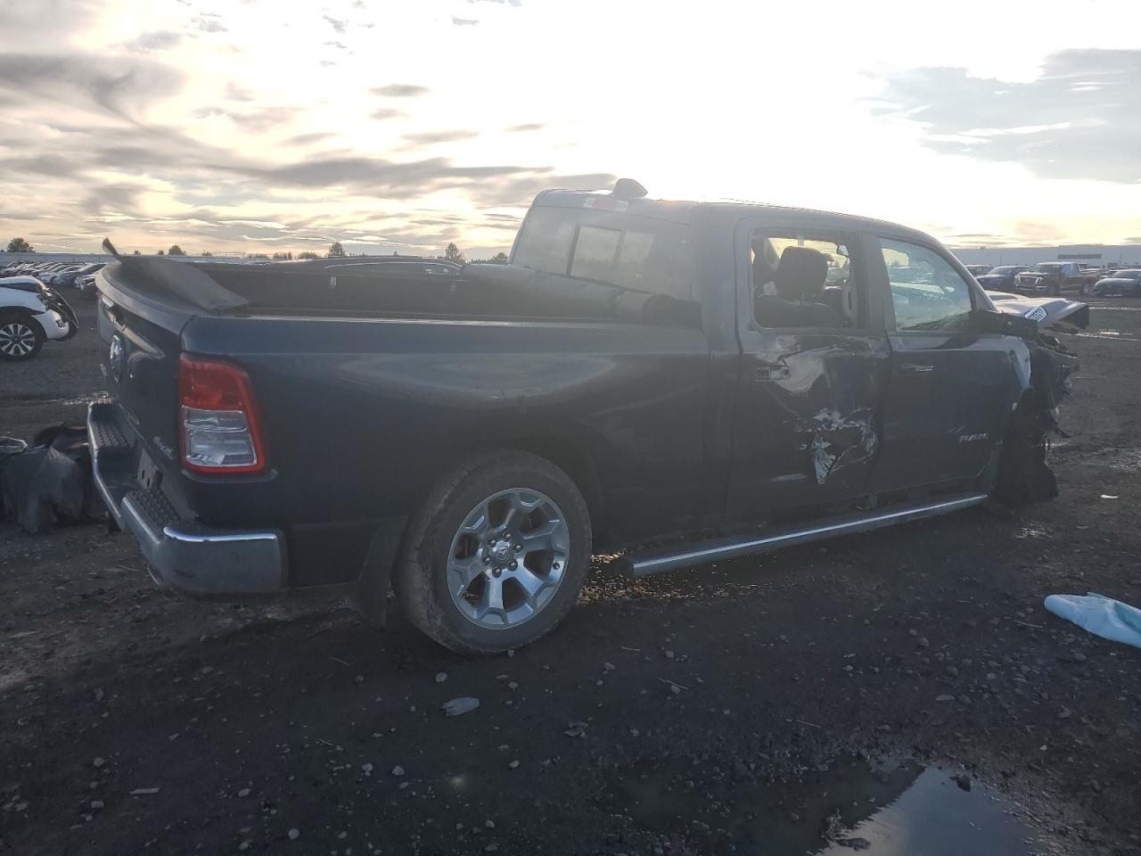 VIN 1C6SRFMT1KN636848 2019 RAM 1500 no.3