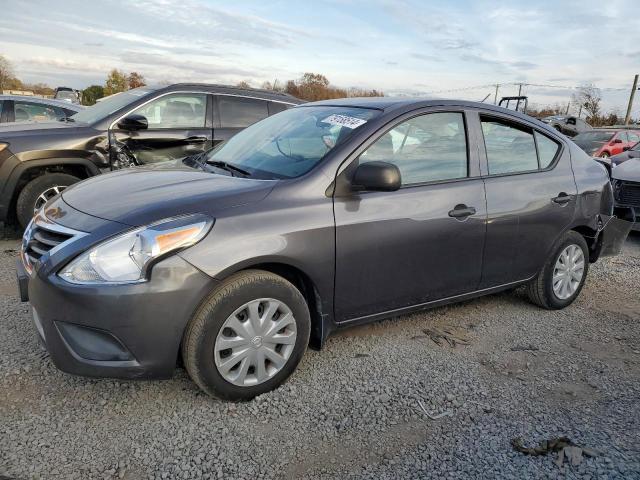 Sedans NISSAN VERSA 2015 Gray