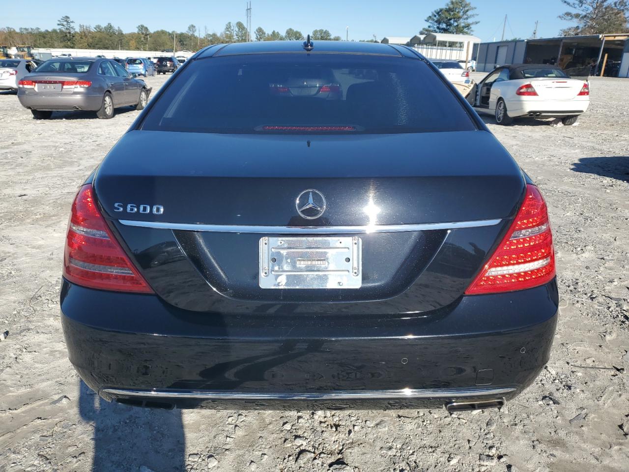 2011 Mercedes-Benz S S600 VIN: WDDNG7GBXBA363037 Lot: 82008574