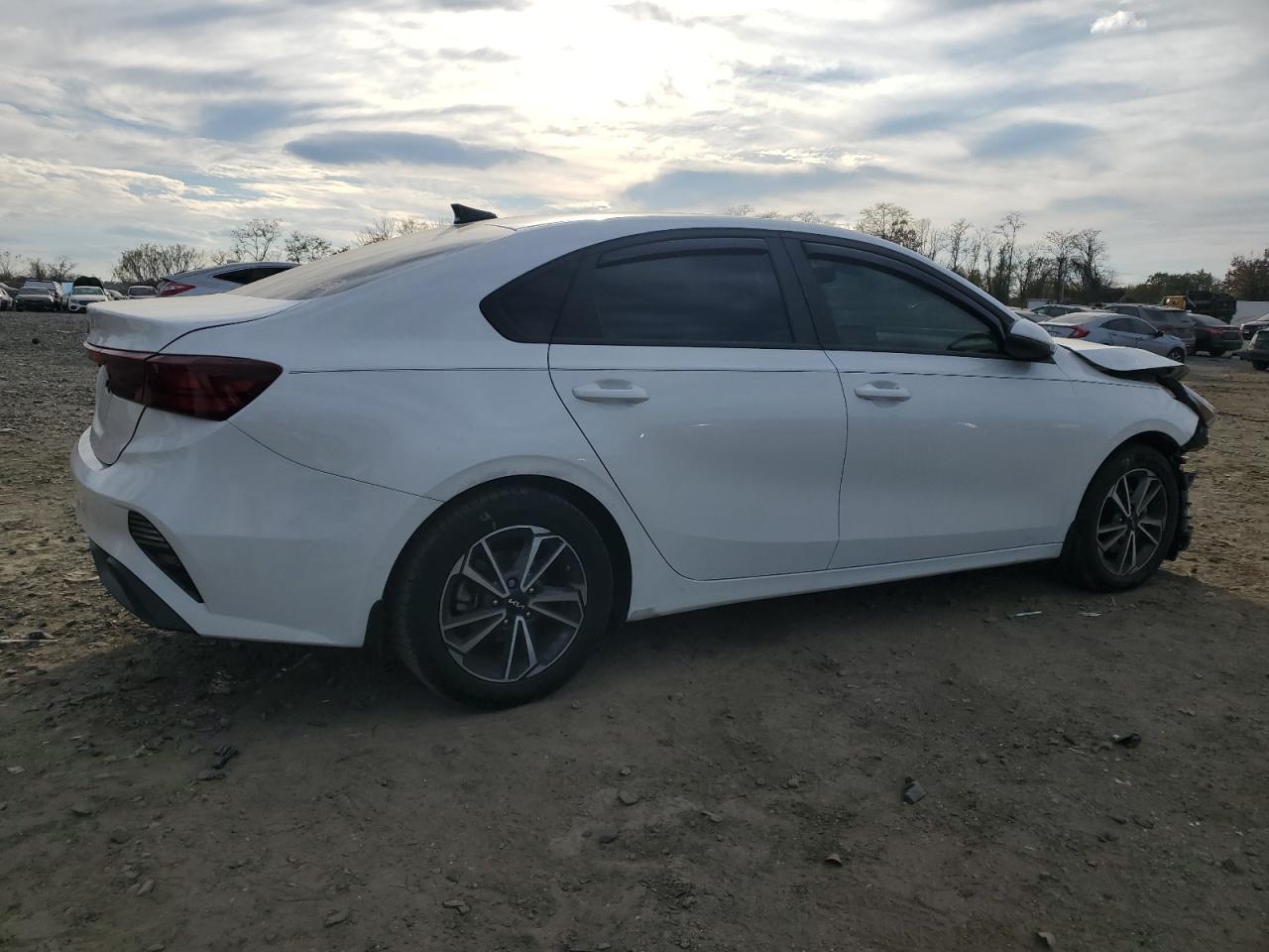 2022 Kia Forte - Image 3