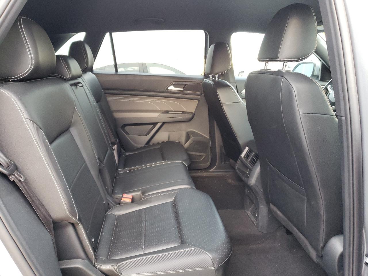 2021 Volkswagen Atlas - Image 11