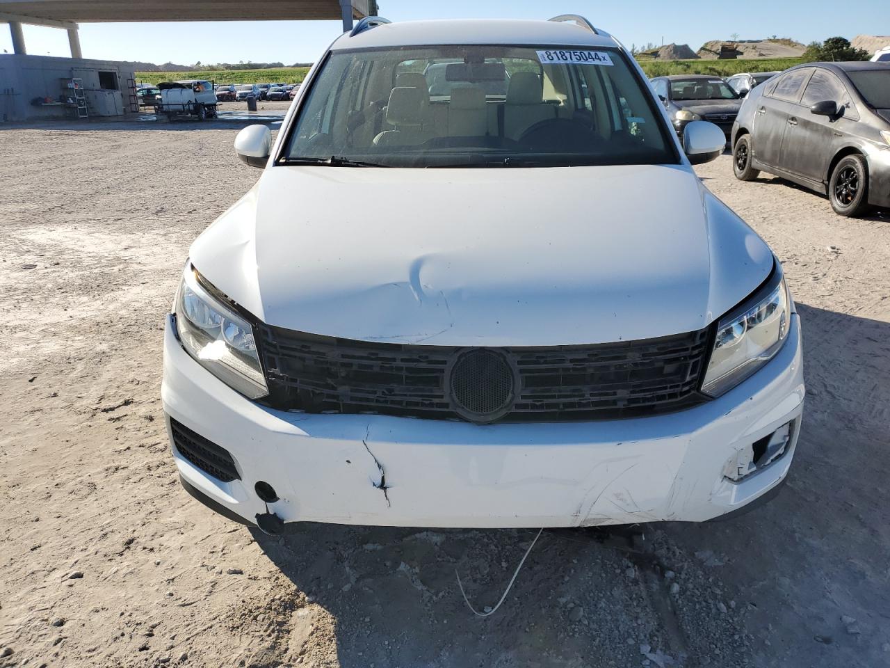 2017 Volkswagen Tiguan - Image 5