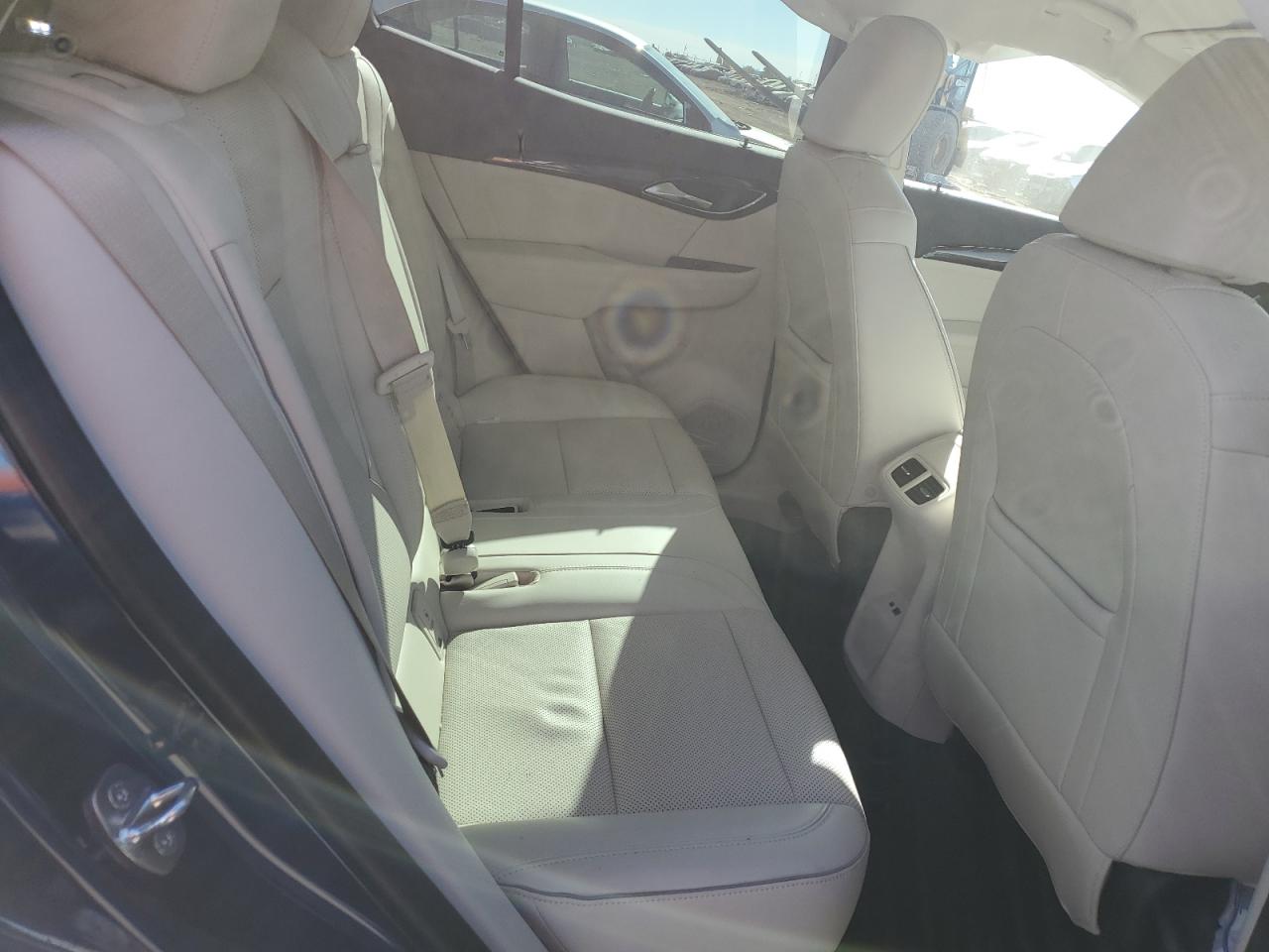 2022 Buick Envision - Image 12