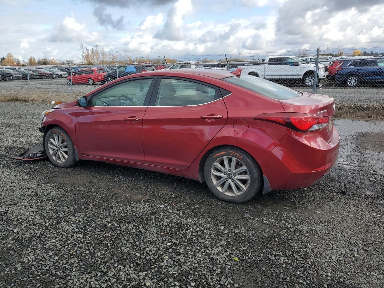 VIN 5NPDH4AE5FH592759 2015 HYUNDAI ELANTRA no.2