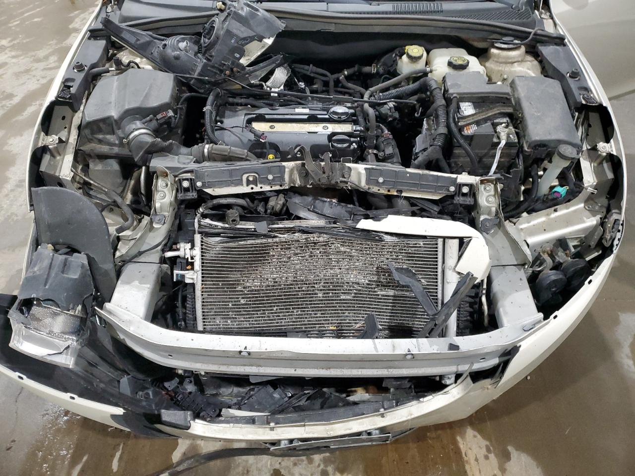 2014 Chevrolet Cruze - Image 11