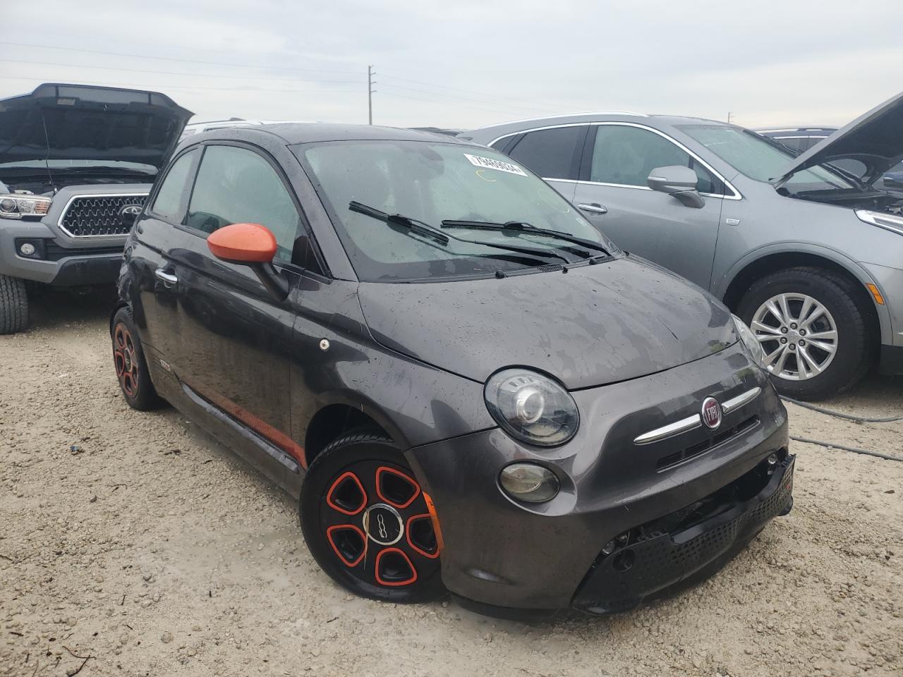 2018 Fiat 500 Electric VIN: 3C3CFFGE4JT377469 Lot: 79469034