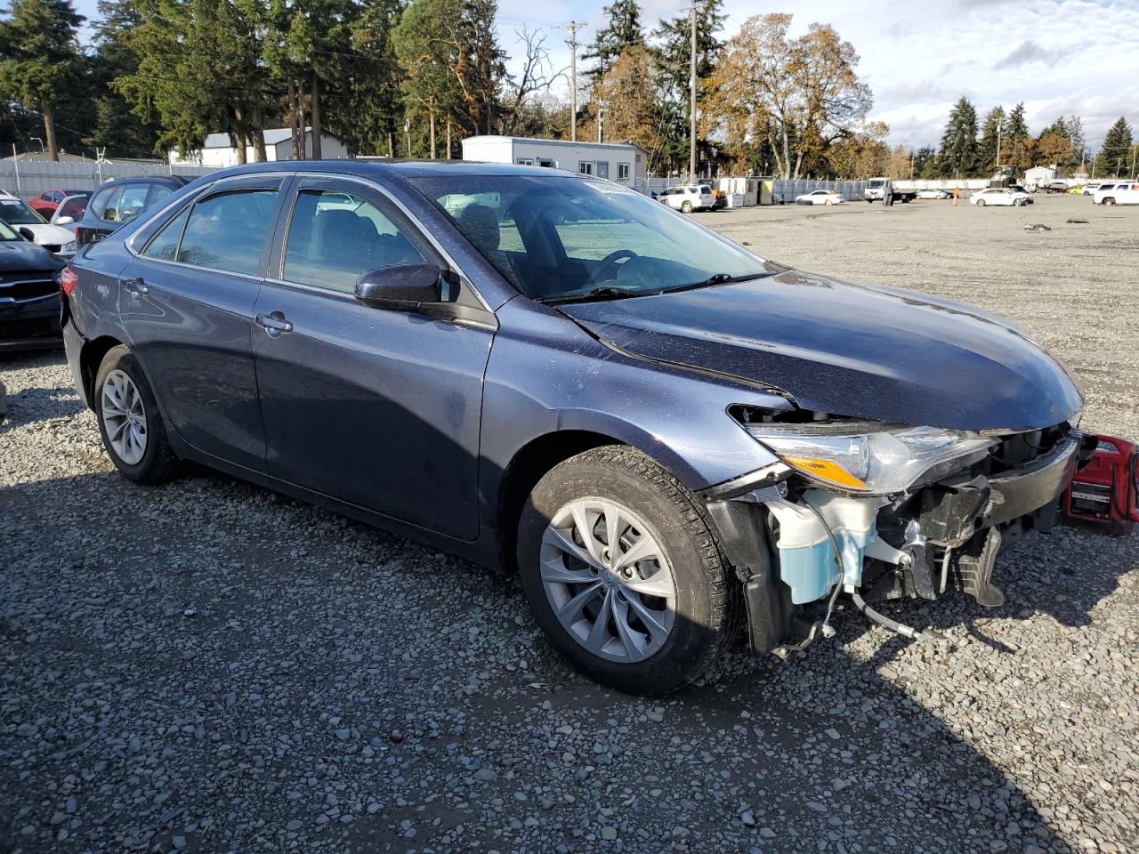 VIN 4T1BF1FK3HU620489 2017 TOYOTA CAMRY no.4