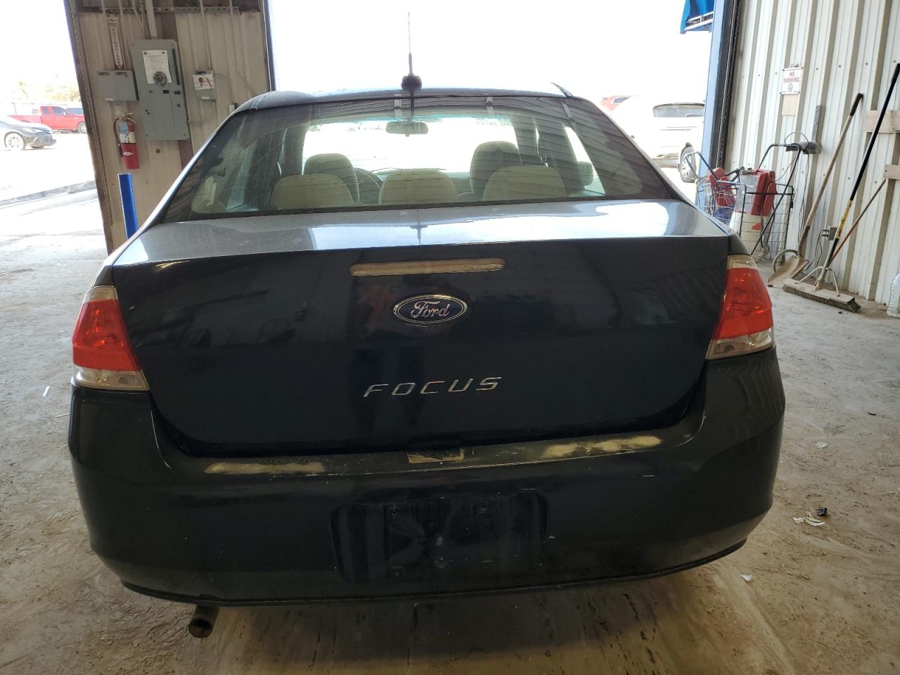 2010 Ford Focus S VIN: 1FAHP3EN7AW140121 Lot: 80341084